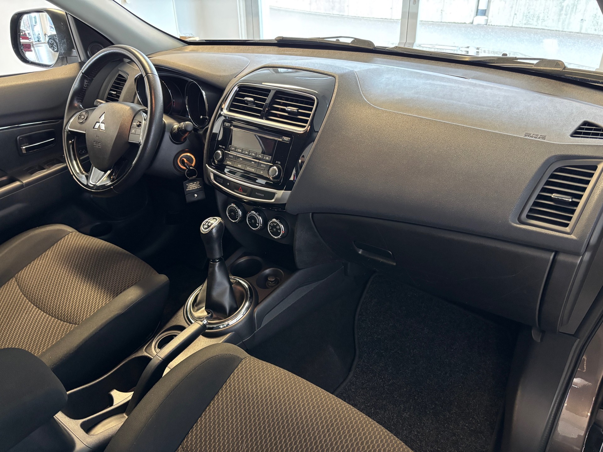 MITSUBISHI ASX 1.6 Value 2WD-image-7
