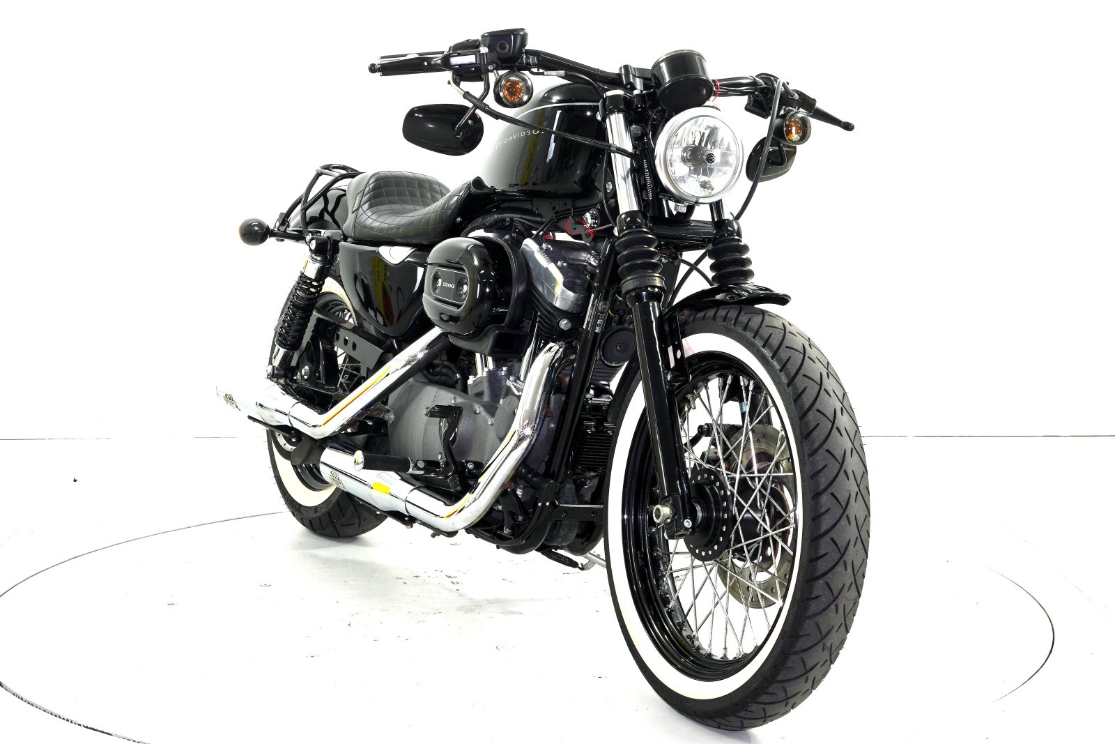 HARLEY-DAVIDSON XL 1200N ABS-showroom-element-1