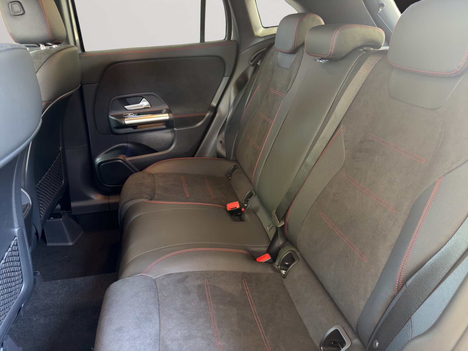 Image MERCEDES-BENZ GLA-200 GLA 200 Night Star 7G-DCT