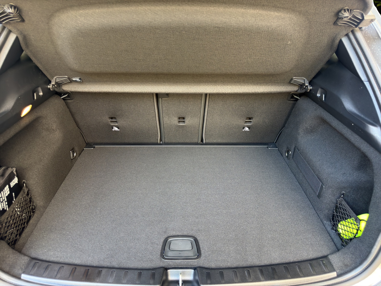 MERCEDES-BENZ GLA 200 Night Star 7G-DCT-image-5