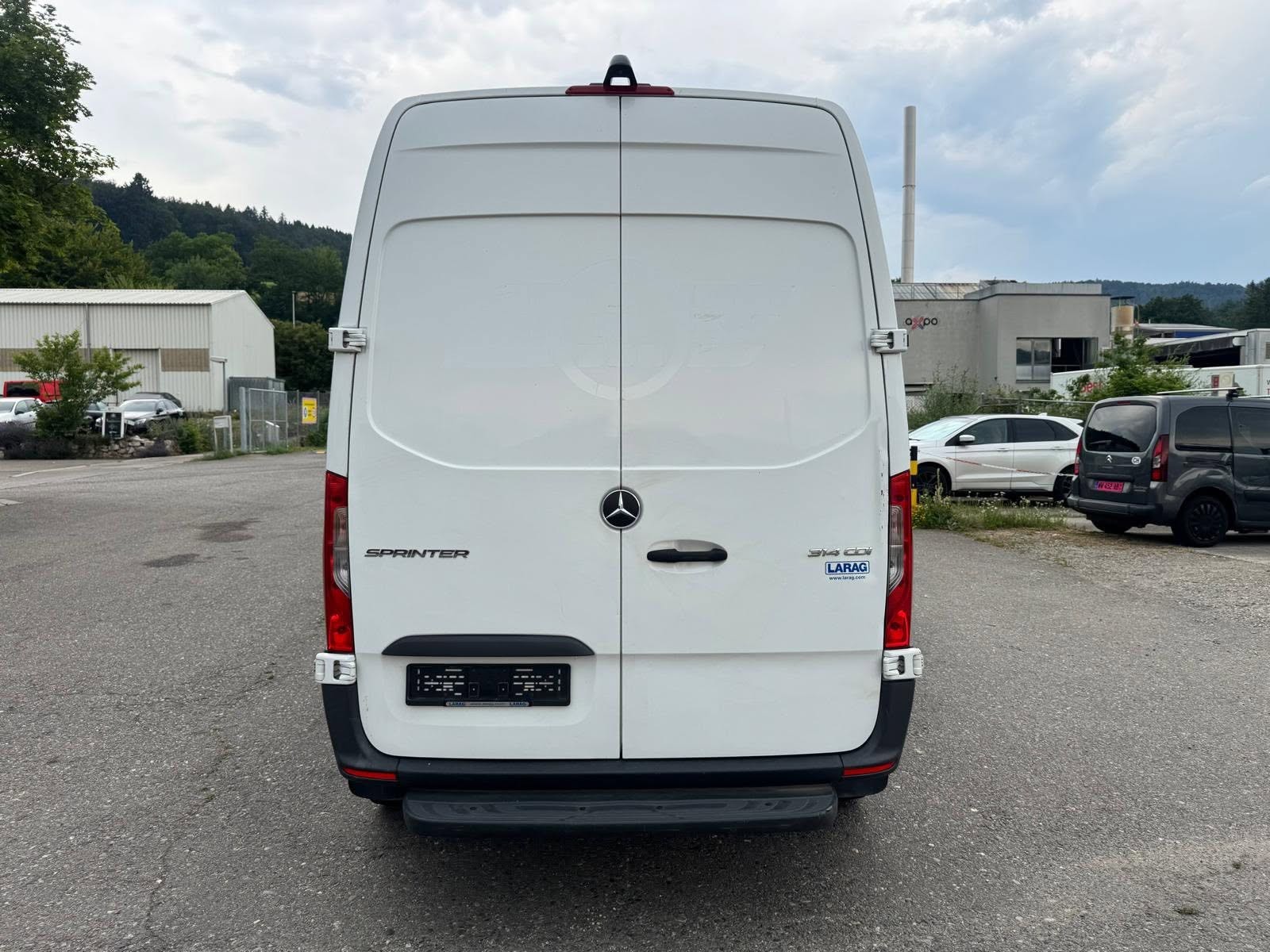 MERCEDES-BENZ Sprinter 314 CDI Standard 9G-TRONIC FWD-image-9