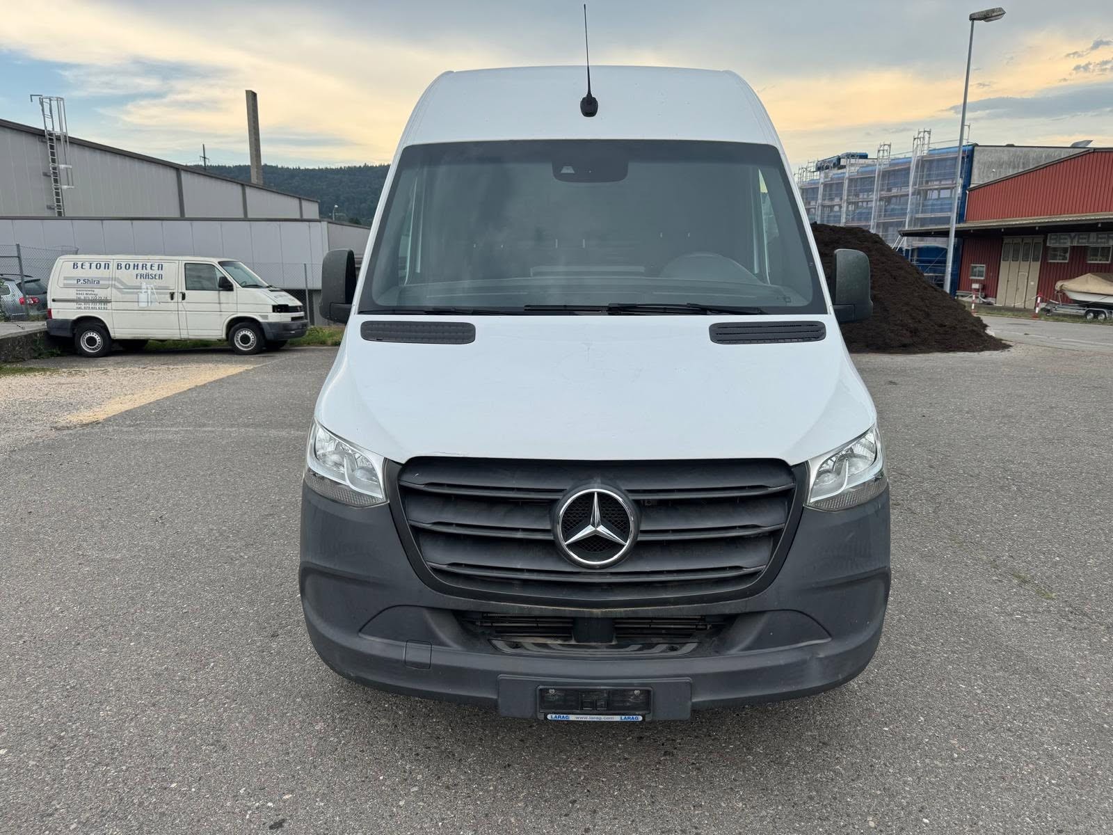 MERCEDES-BENZ Sprinter 314 CDI Standard 9G-TRONIC FWD-image-1