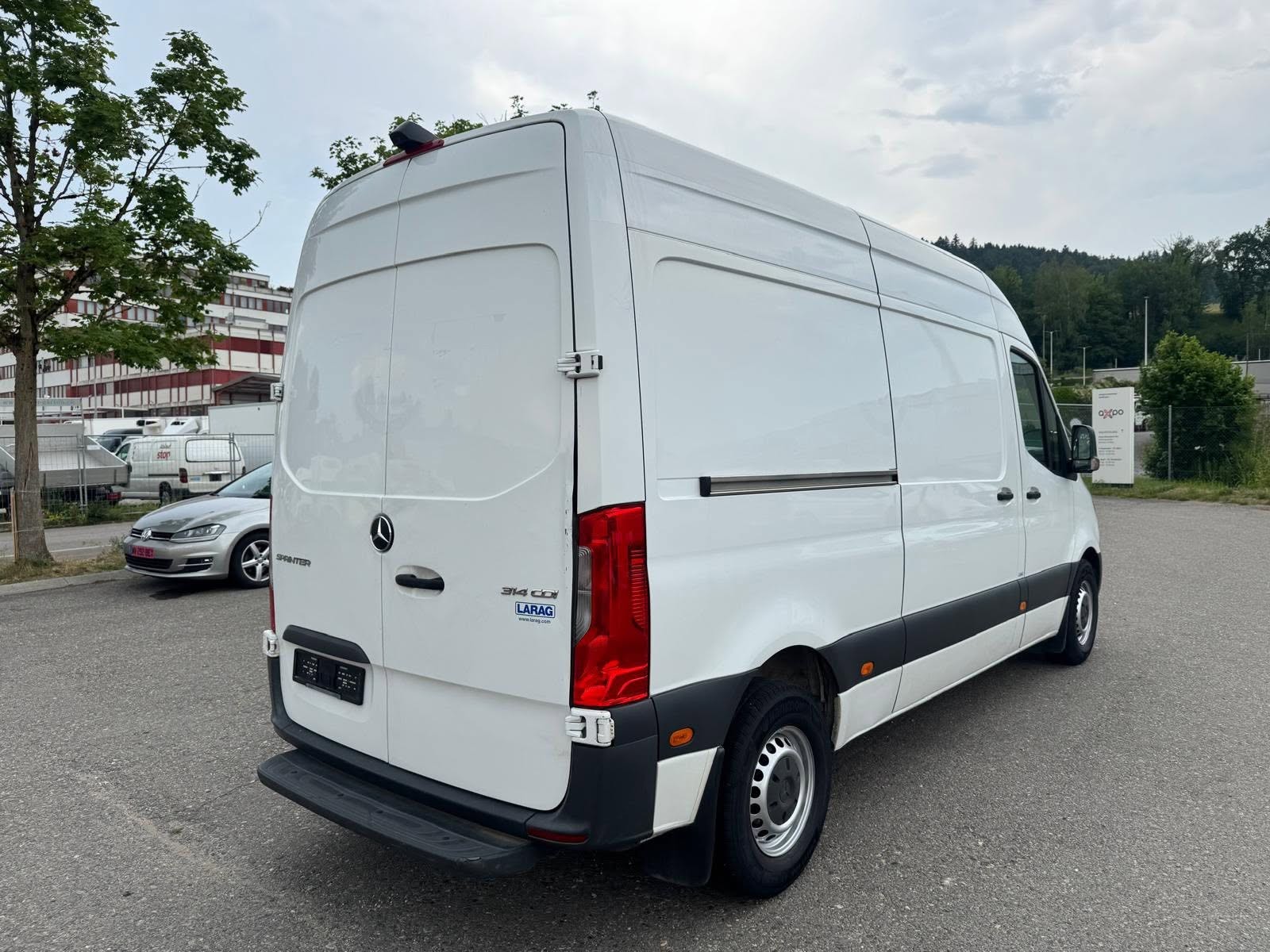 MERCEDES-BENZ Sprinter 314 CDI Standard 9G-TRONIC FWD-image-7