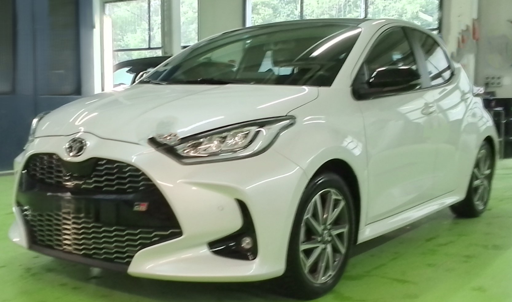 TOYOTA 1.5 VVT-i HSD GR Sport-image-0