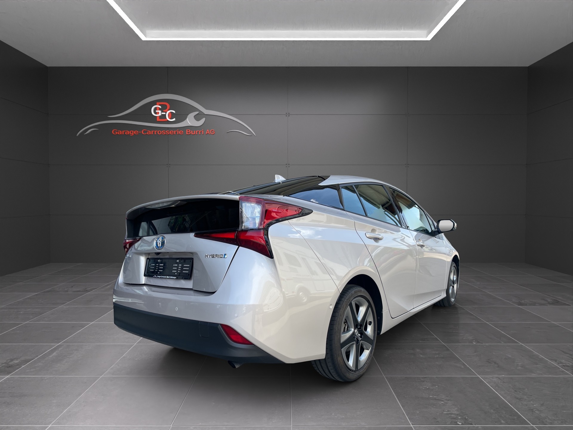 TOYOTA Prius 1.8 VVT-i HSD AWD-i Premium-image-3