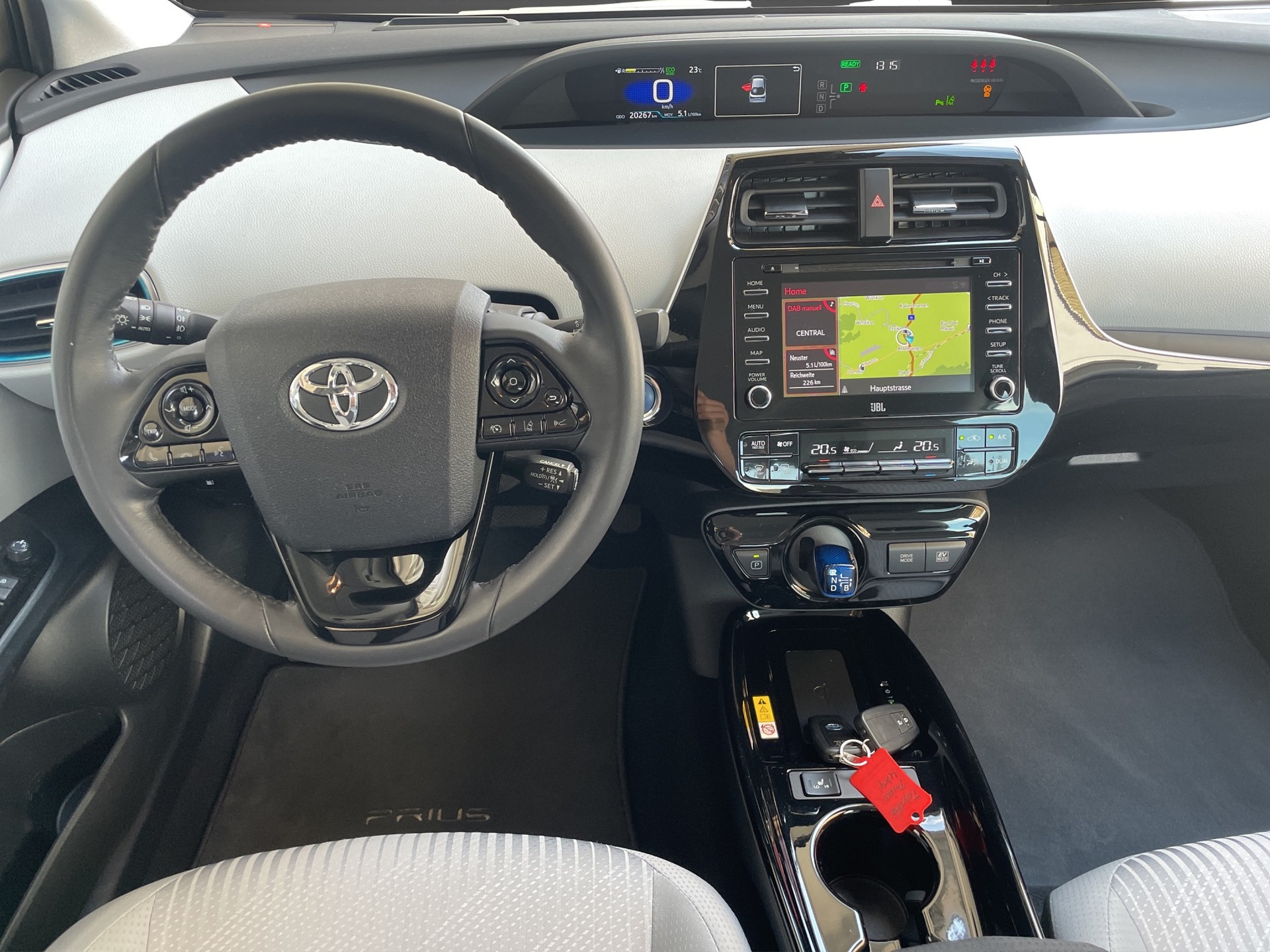 TOYOTA Prius 1.8 VVT-i HSD AWD-i Premium-image-9
