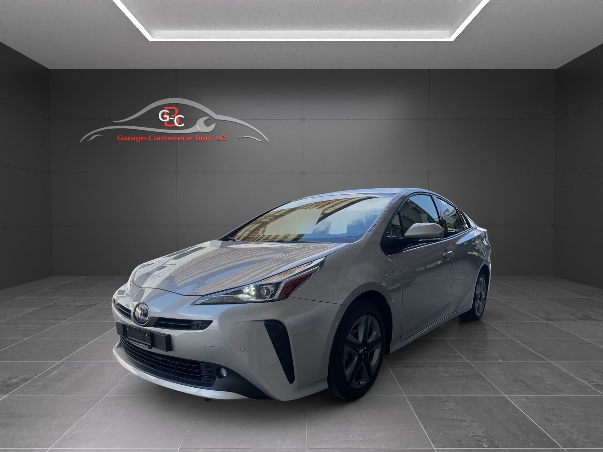 TOYOTA Prius 1.8 VVT-i HSD AWD-i Premium-image-0