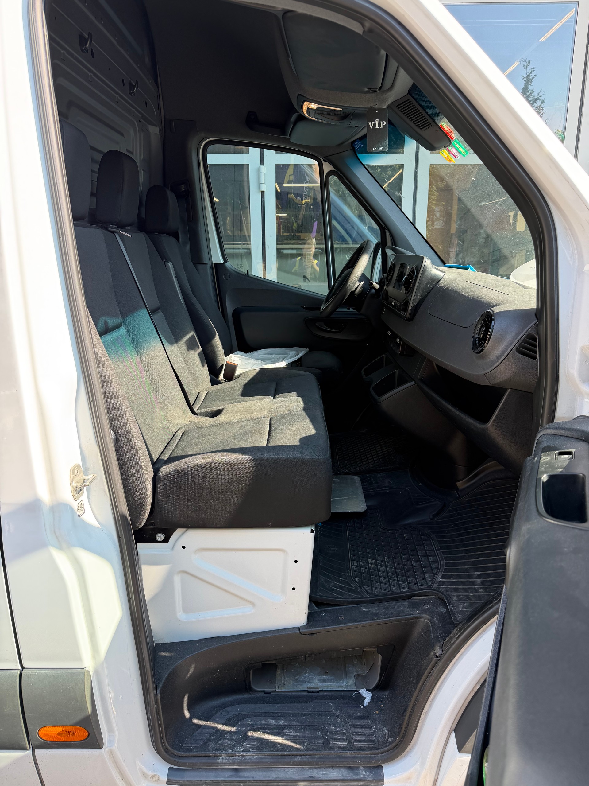 MERCEDES-BENZ 314 CDI-image-8