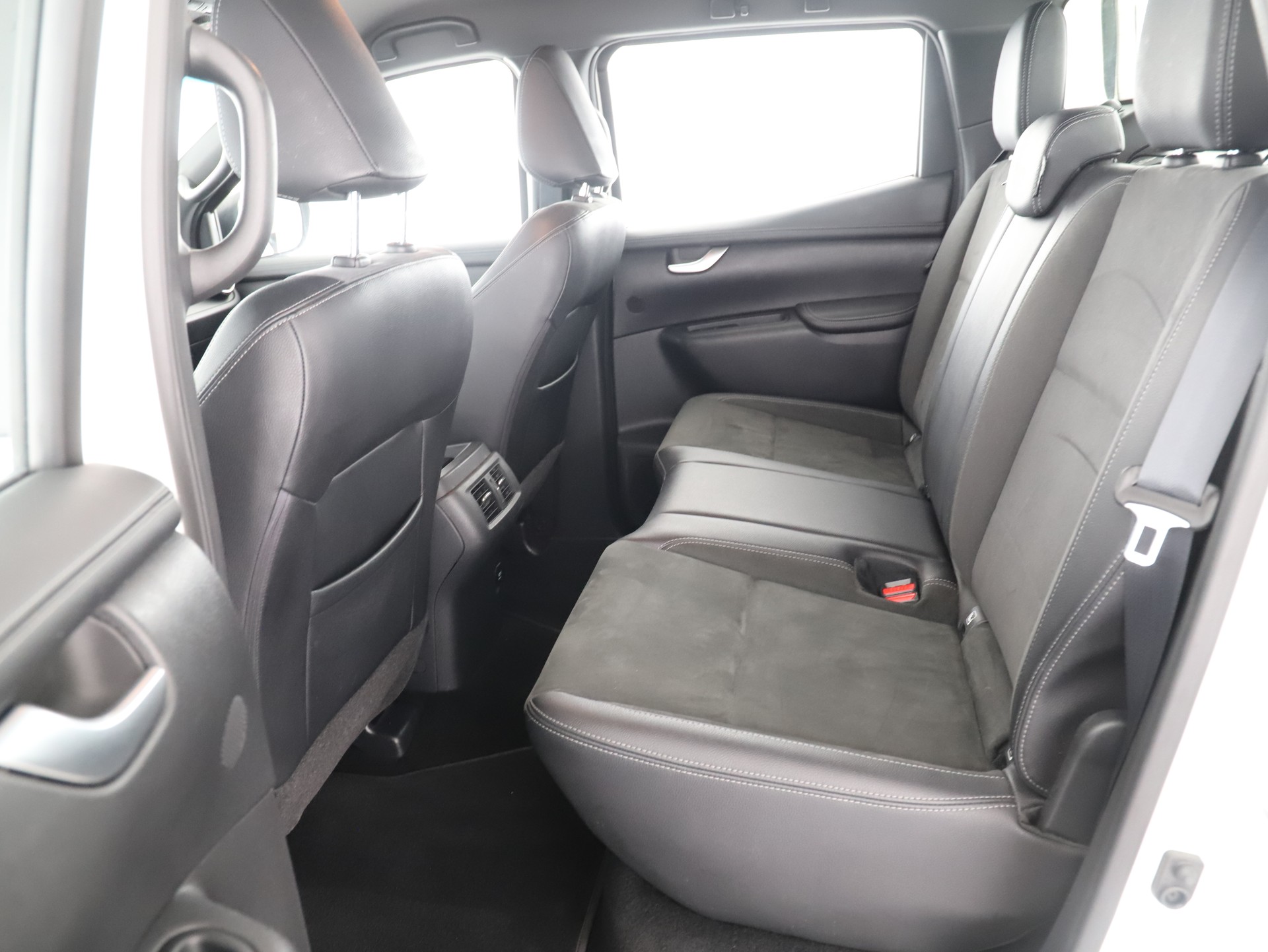MERCEDES-BENZ X 250 d 4MAT Power-image-13