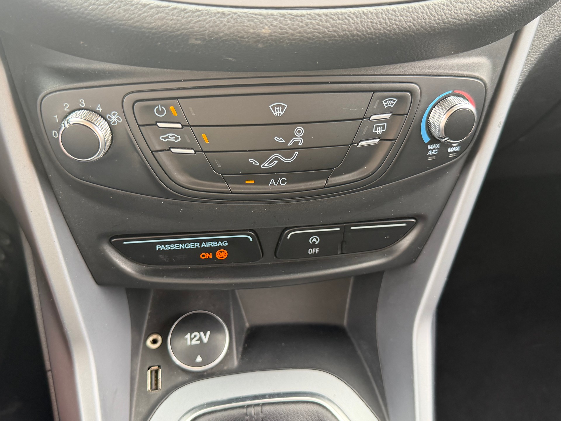 FORD B-Max 1.0 SCTi Trend-image-10