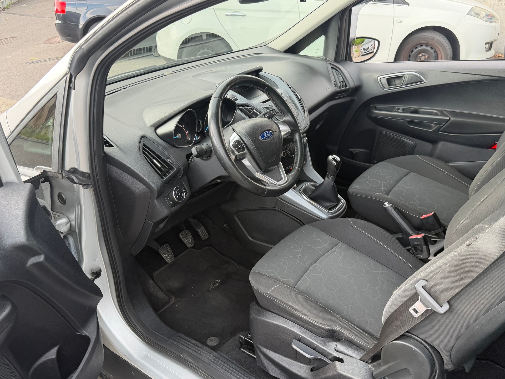 FORD B-Max 1.0 SCTi Trend-image-7