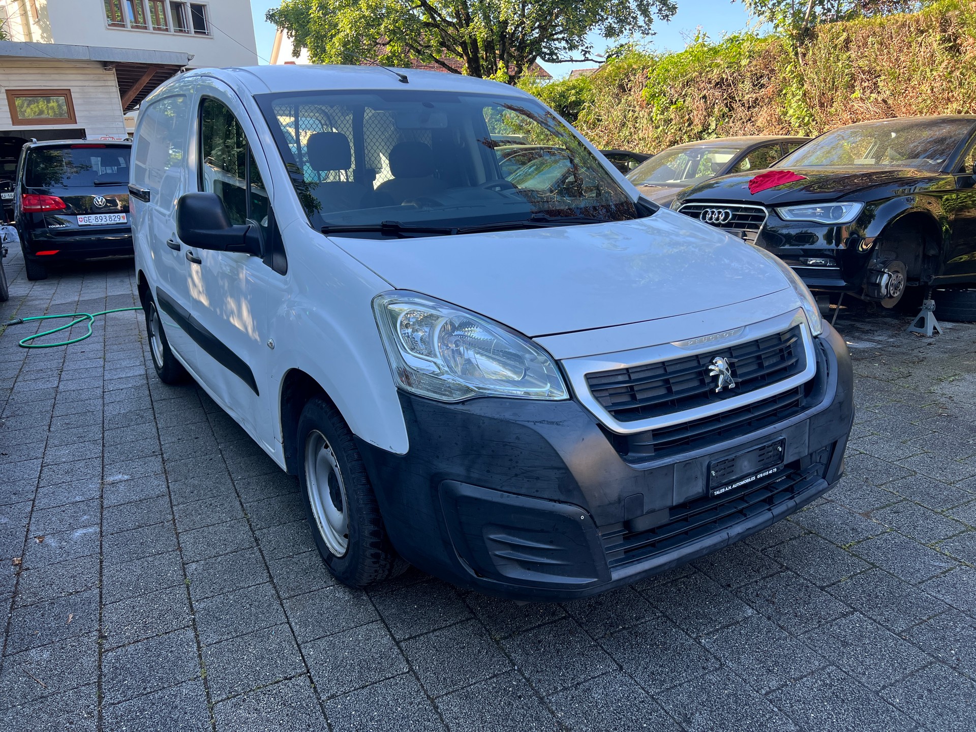 PEUGEOT Partner 1.6 VTi Allure-image-0