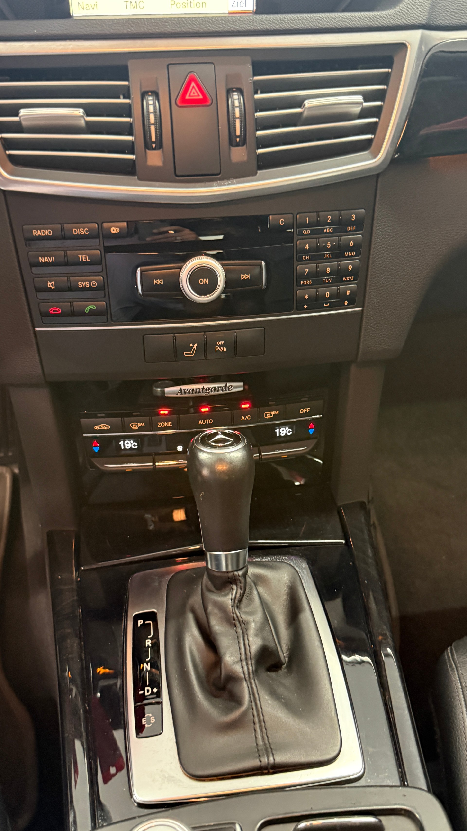 MERCEDES-BENZ E220 CDI kühlerventilator ist lose, ein Injektor ist undicht, Export, Händler oder zum aufbereiten-image-11