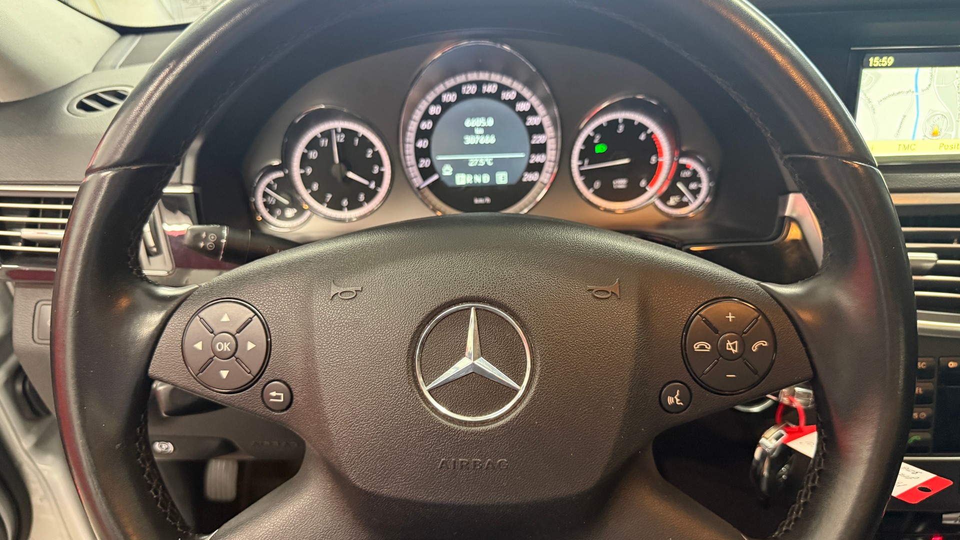 MERCEDES-BENZ E220 CDI kühlerventilator ist lose, ein Injektor ist undicht, Export, Händler oder zum aufbereiten-image-14