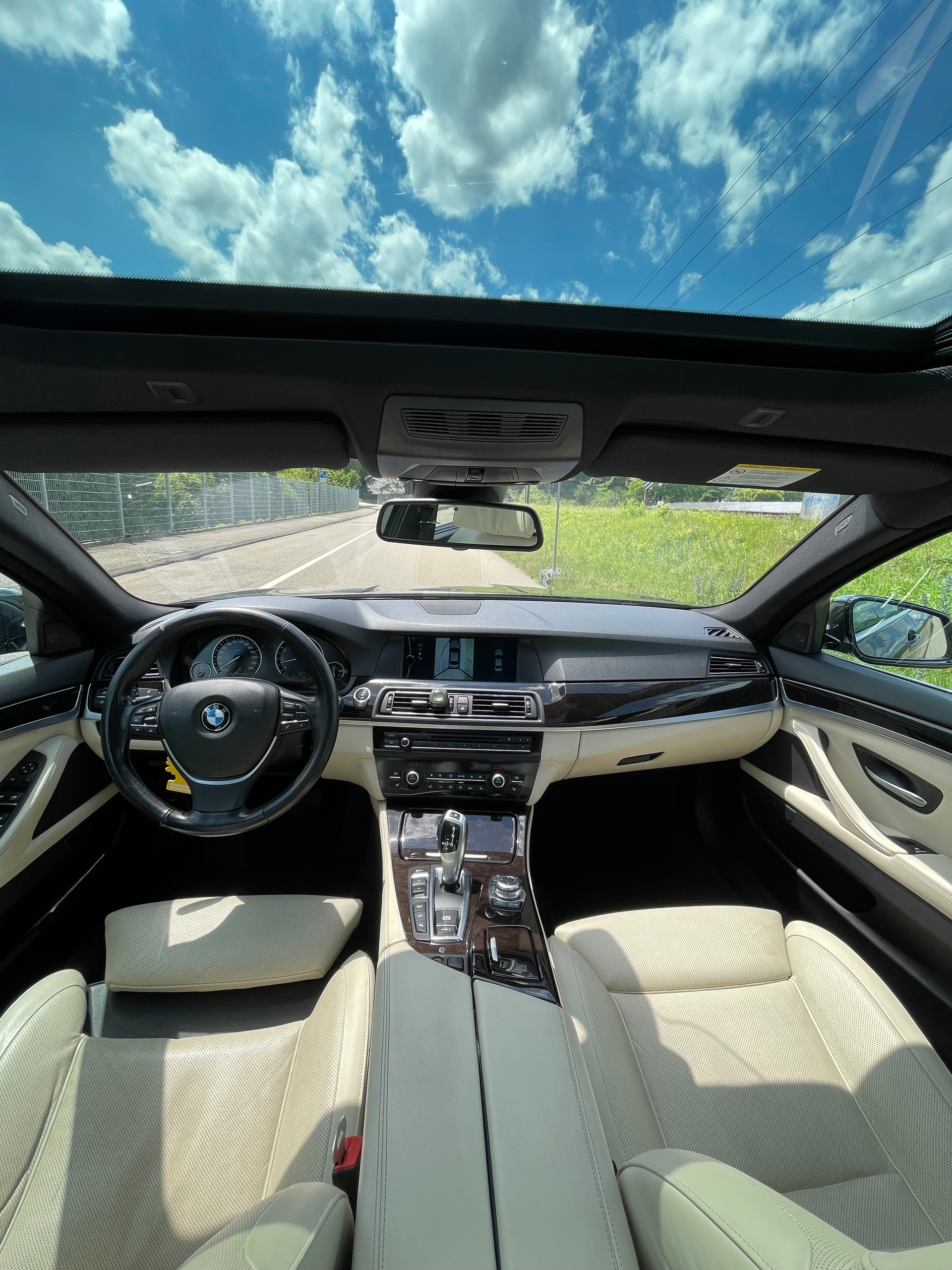 BMW 535i xDrive-image-2