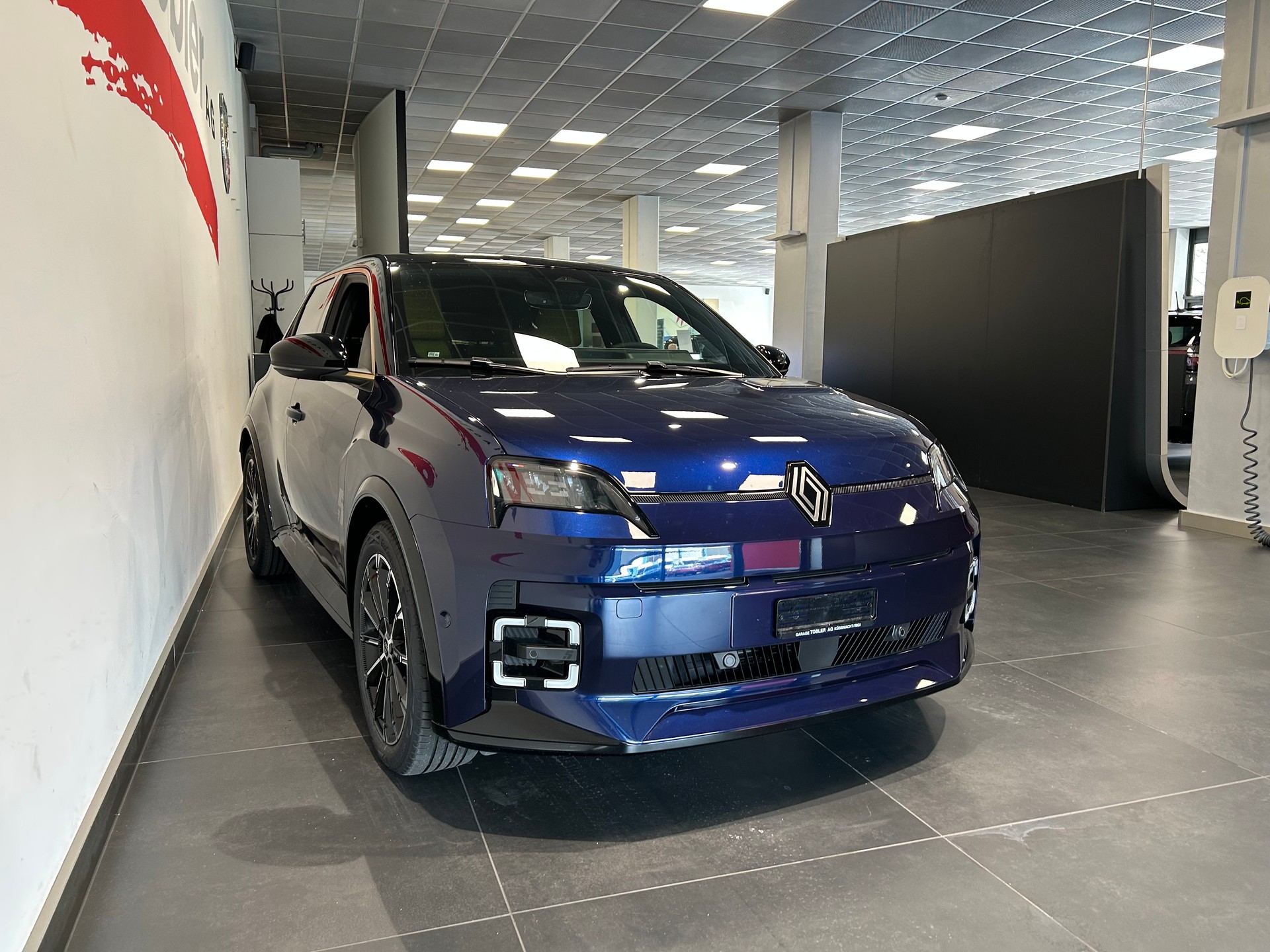 RENAULT R5 E-Tech Comfort Range 52 kWh Iconic Five-image-5