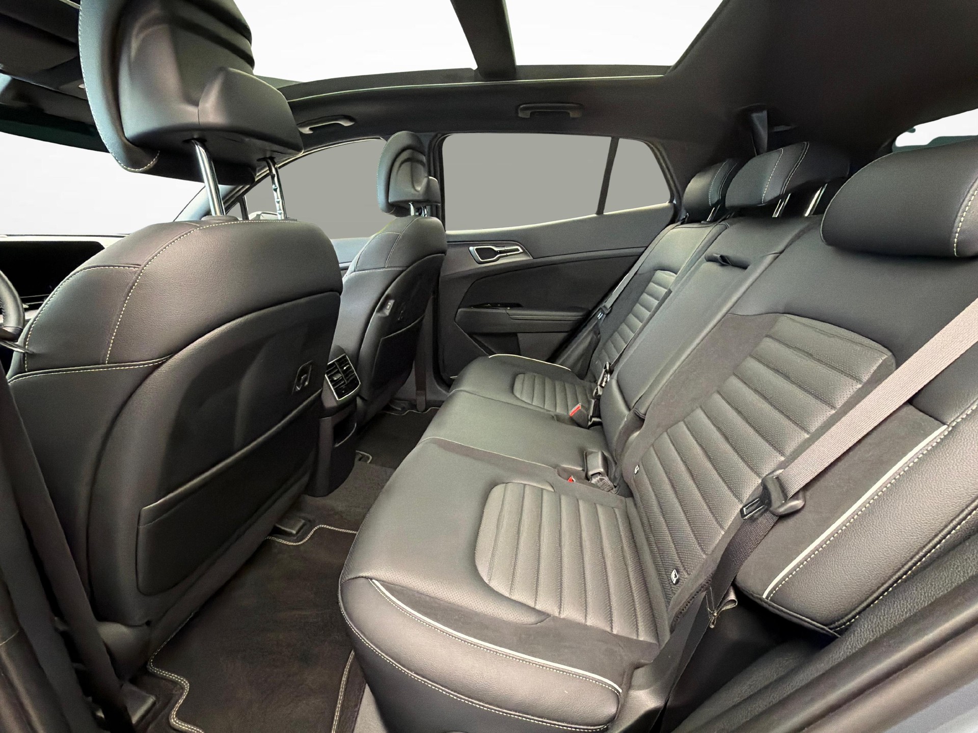 KIA Sportage 1.6 T-GDi PHEV GT-Line-image-10