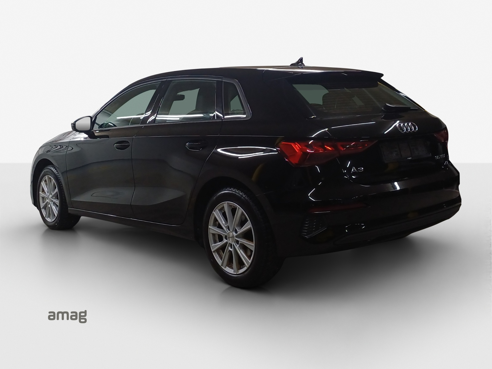 AUDI A3 Sportback 35 TFSI S-tronic-image-2
