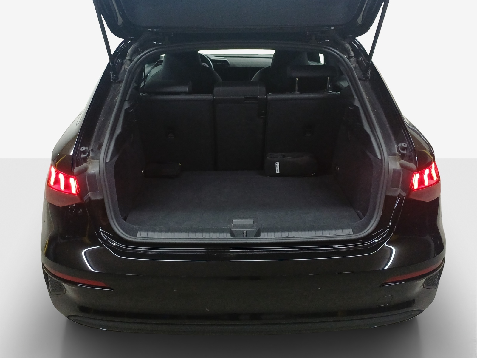 AUDI A3 Sportback 35 TFSI S-tronic-image-12
