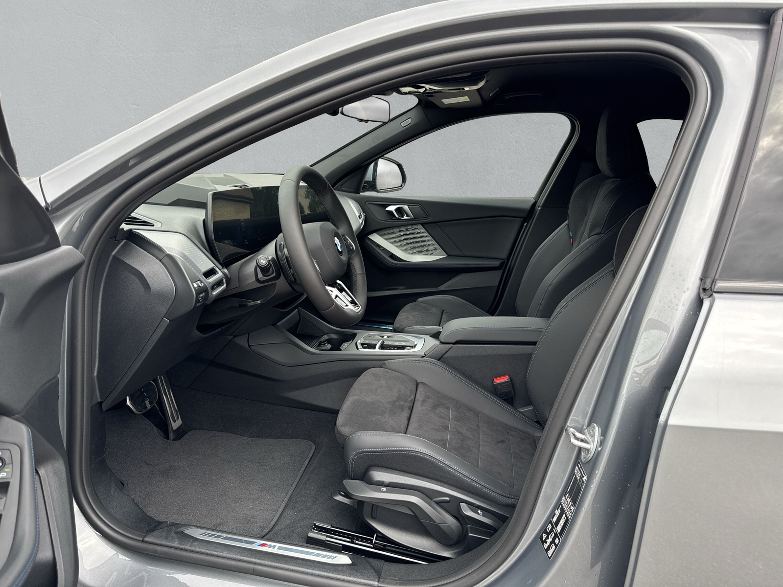 BMW 123 xDrive M Sport Steptronic-image-10
