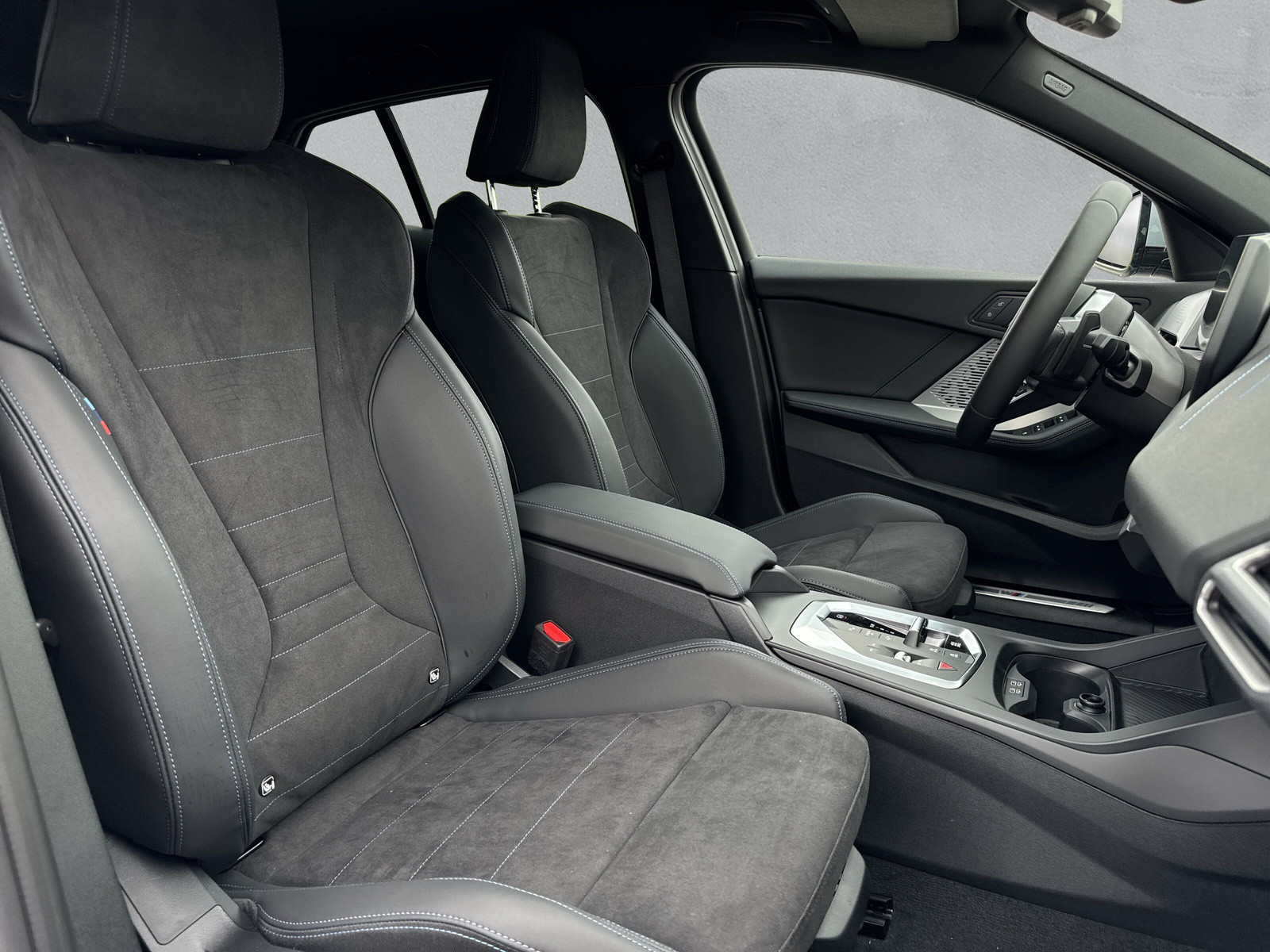 BMW 123 xDrive M Sport Steptronic-image-11