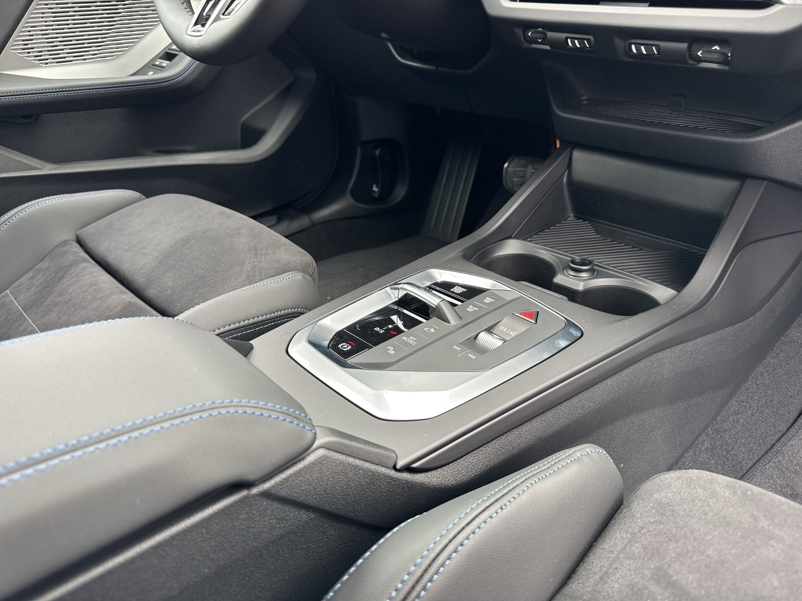 BMW 123 xDrive M Sport Steptronic-image-13