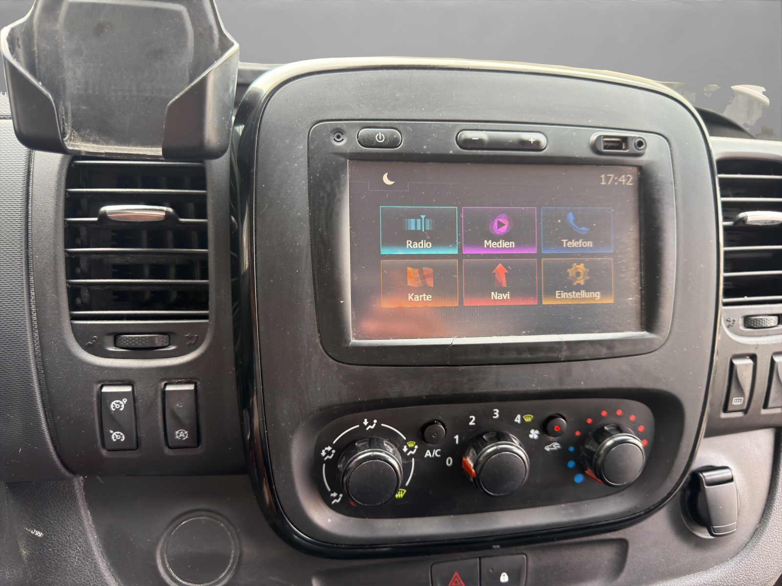 OPEL Vivaro 1.6 BiTurbo CDTI ecoFLEX 2.9t L2H1-image-15