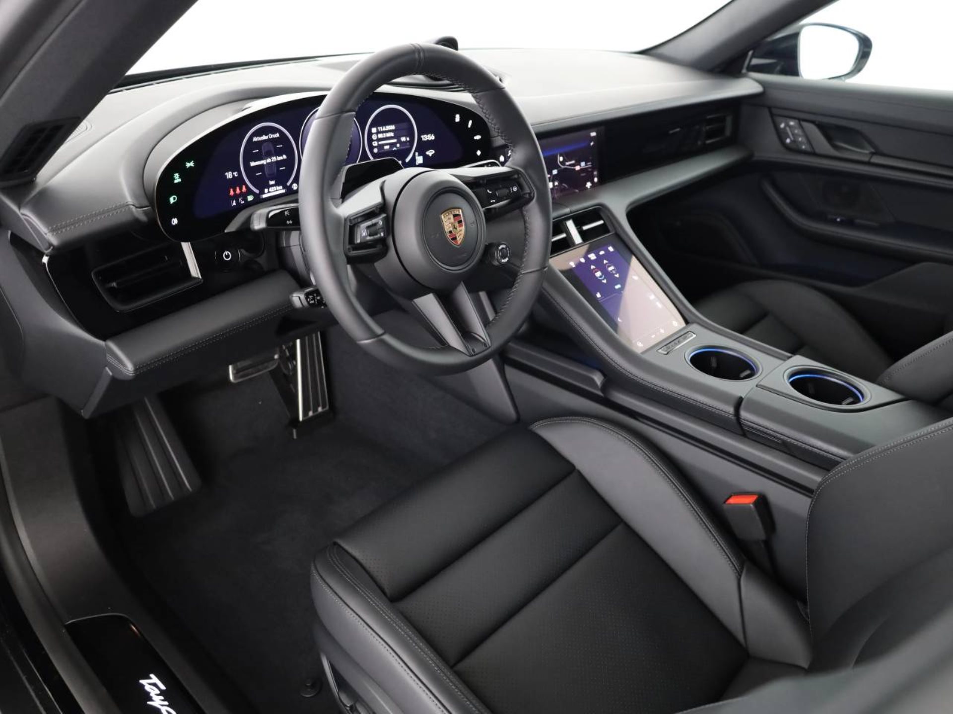 PORSCHE Taycan 4S Sport Turismo Black Edition-image-3