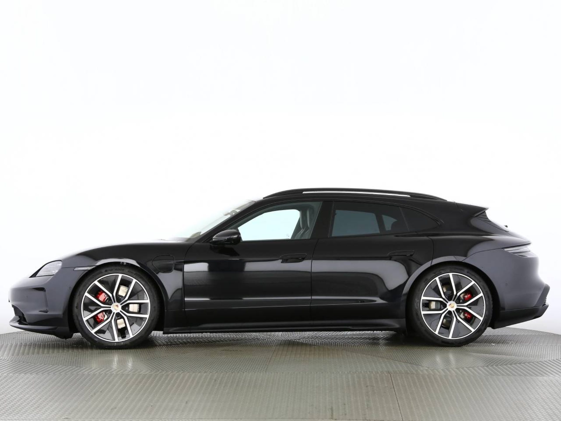 PORSCHE Taycan 4S Sport Turismo Black Edition-image-9
