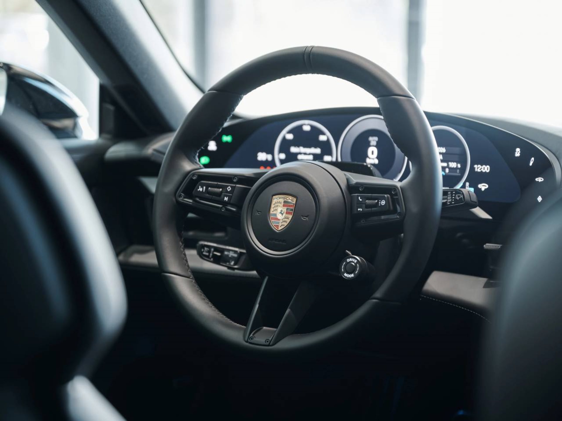 PORSCHE Taycan 4S Sport Turismo Black Edition-image-15