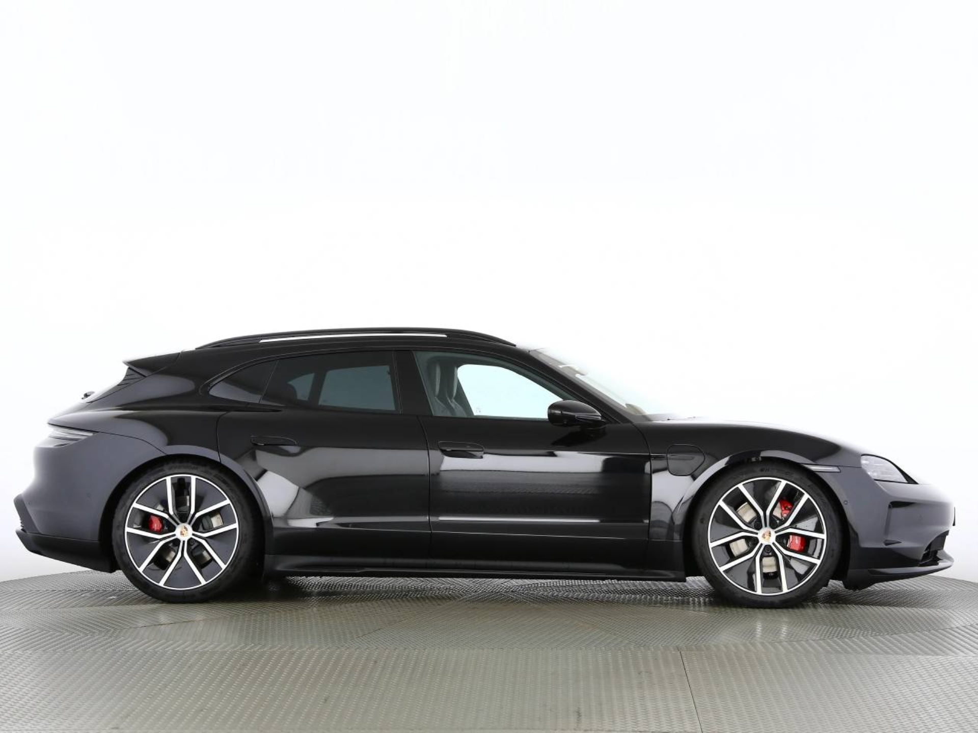 PORSCHE Taycan 4S Sport Turismo Black Edition-image-1