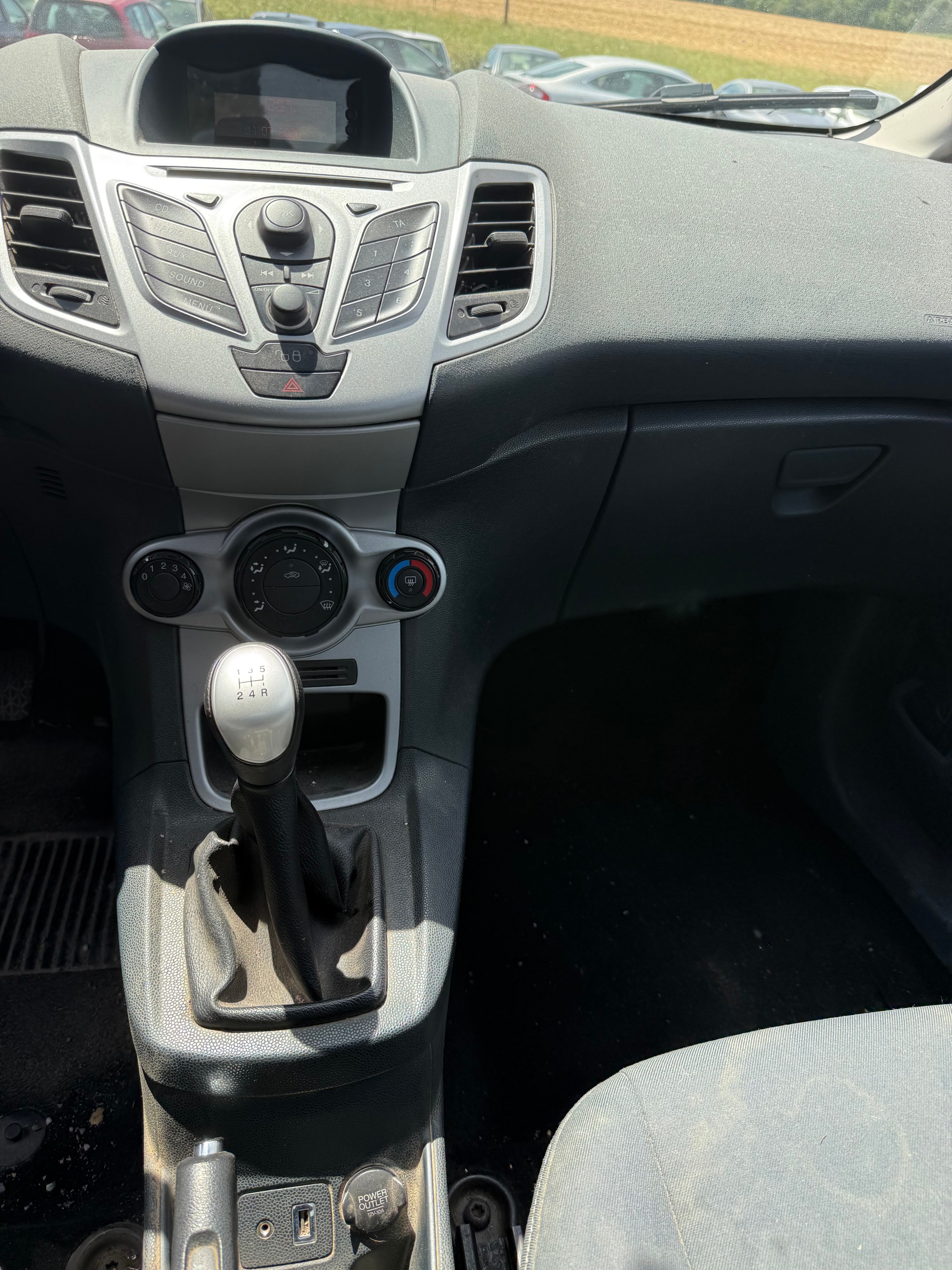 FORD Fiesta 1.4 16V Trend-image-5