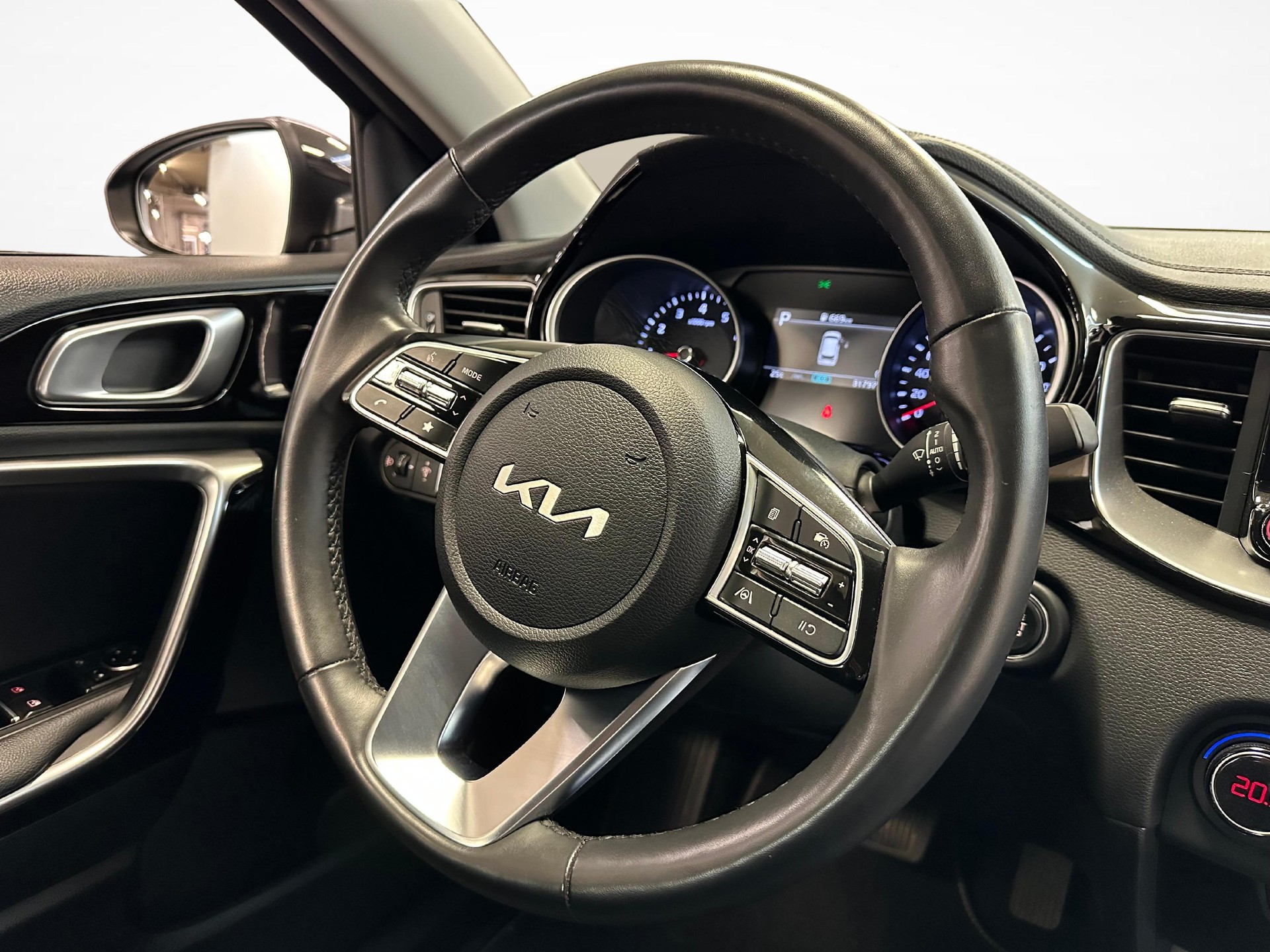 KIA Ceed SW 1.5 T-GDi MHEV Power-image-6