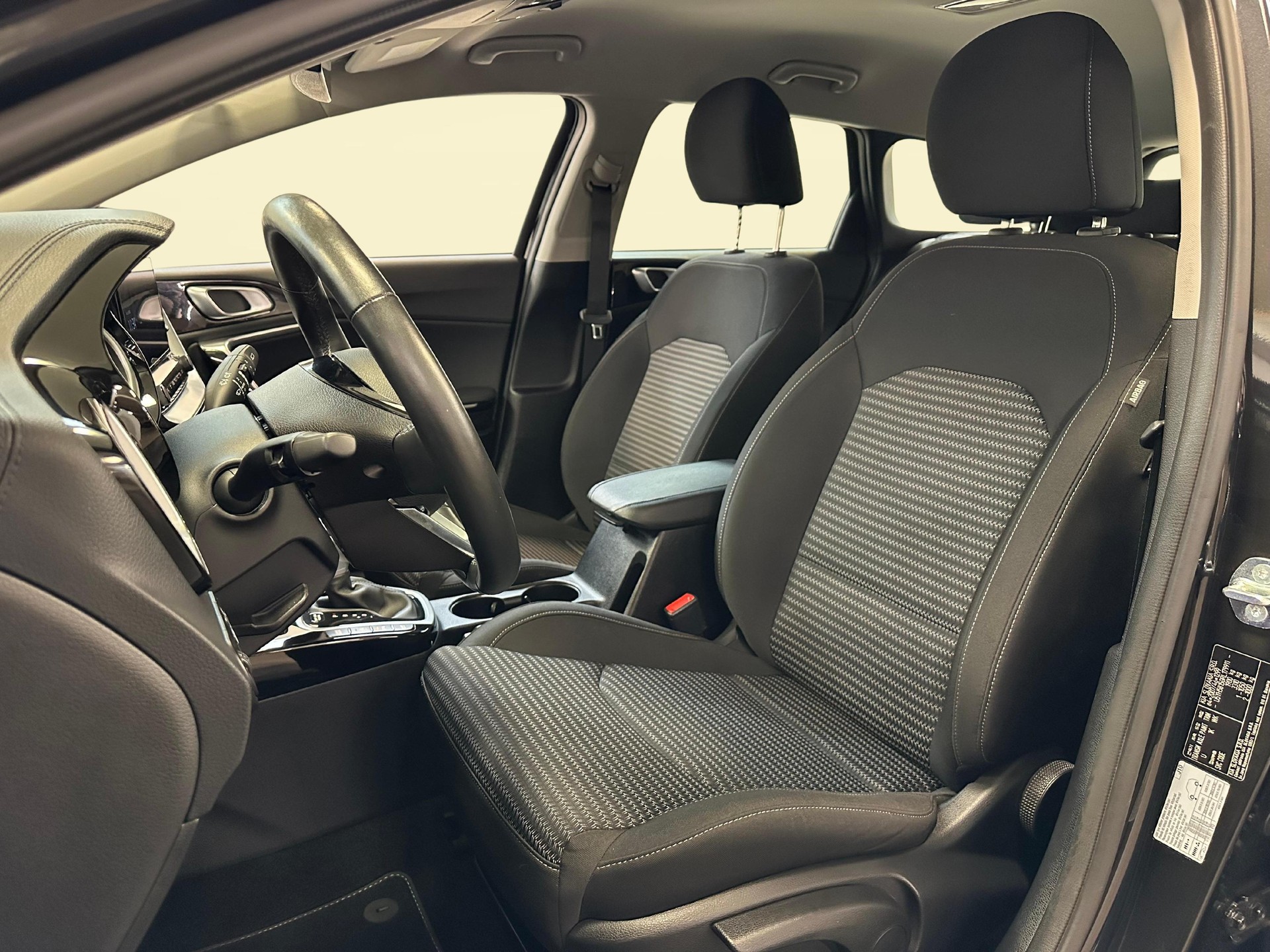 KIA Ceed SW 1.5 T-GDi MHEV Power-image-4
