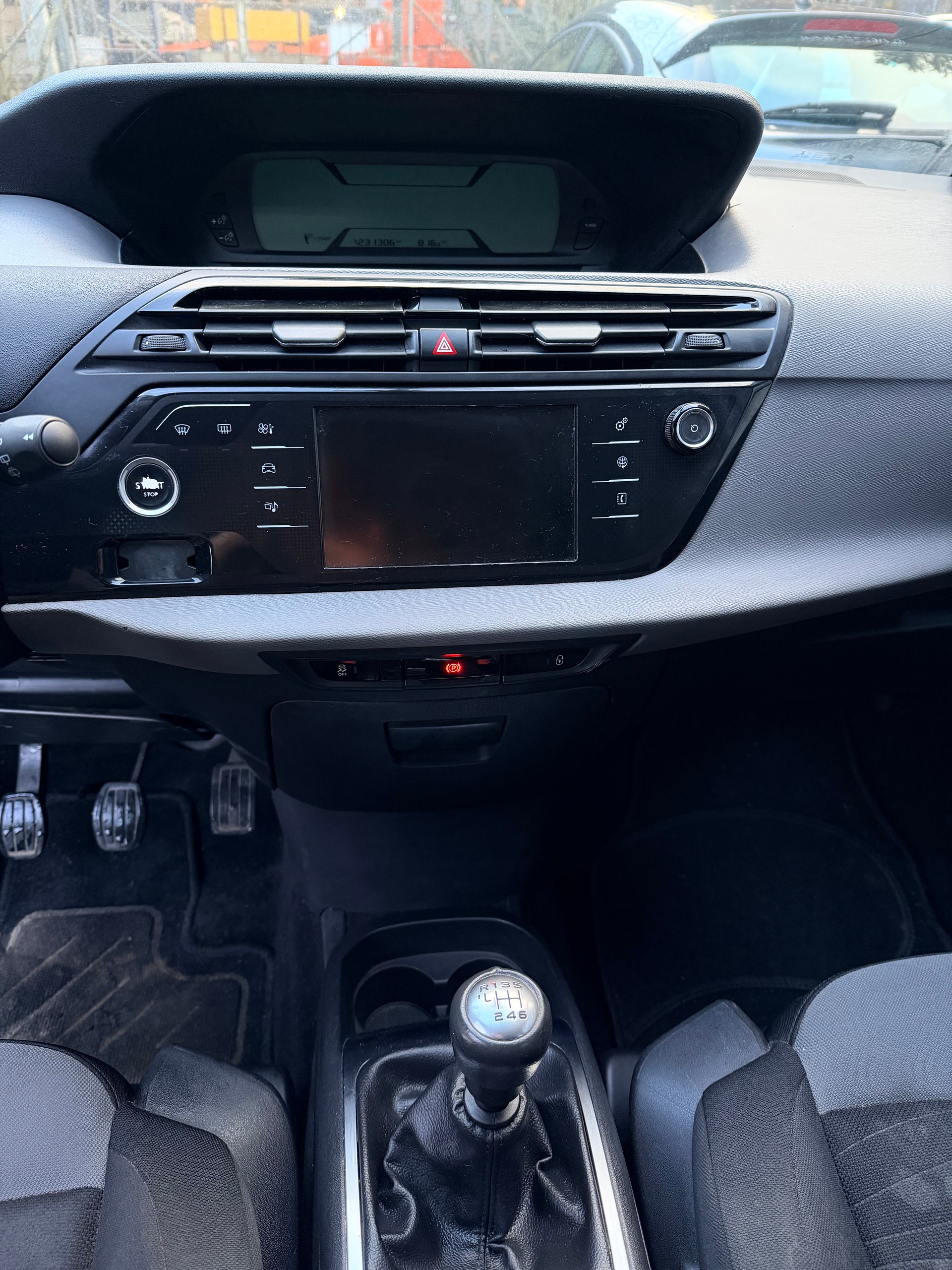 CITROEN C4 Grand Picasso 7 Places-image-7