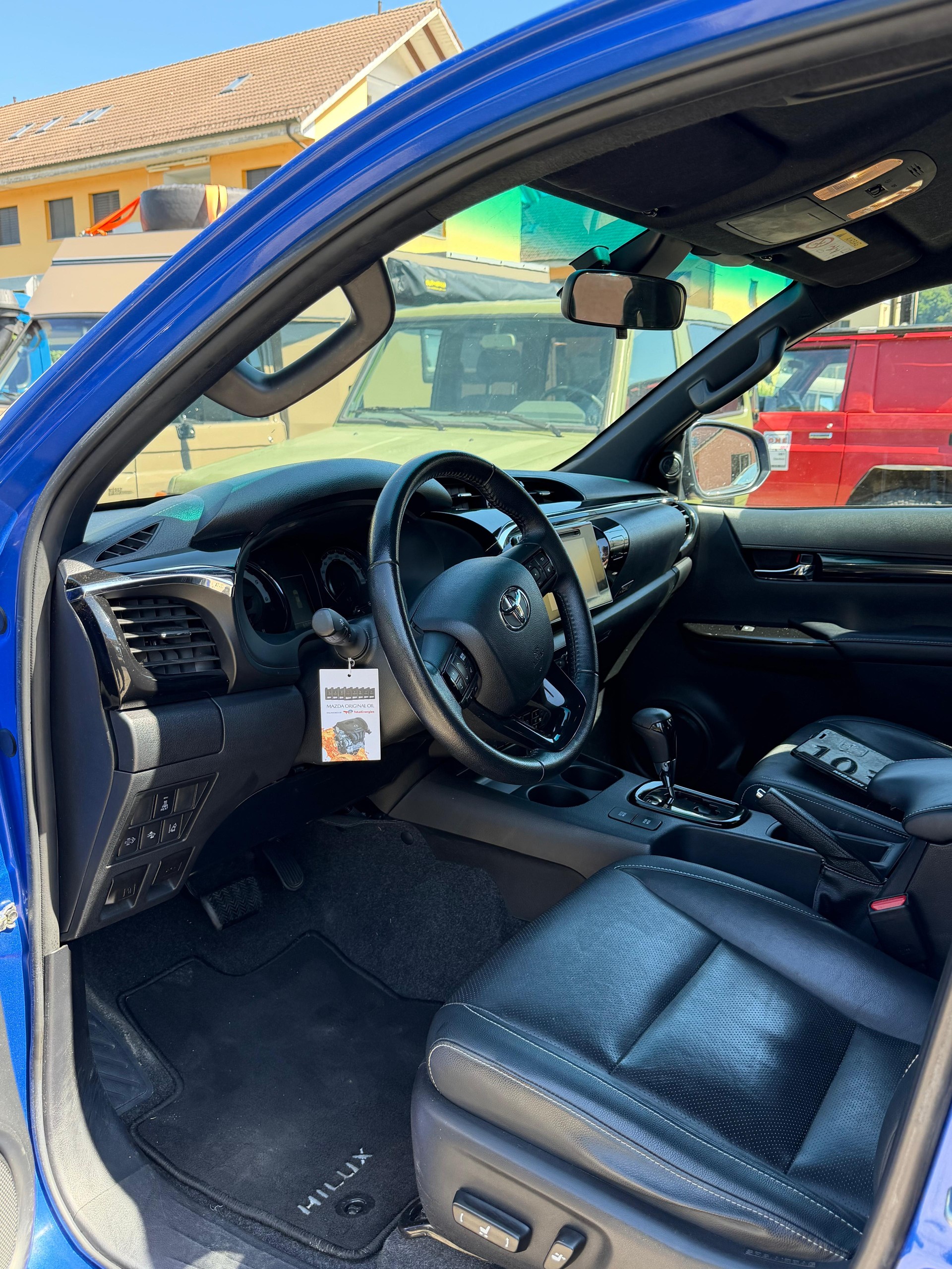 TOYOTA Hilux 2.4-4D Invincible Double Cab 4x4 A-image-3