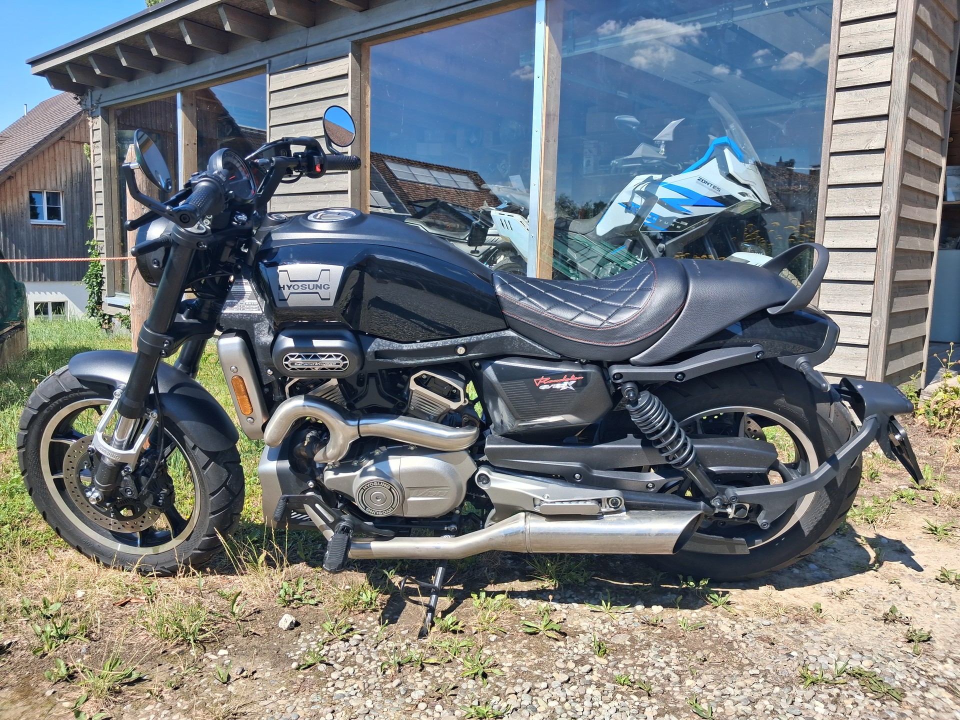 HYOSUNG GV 125X-image-3