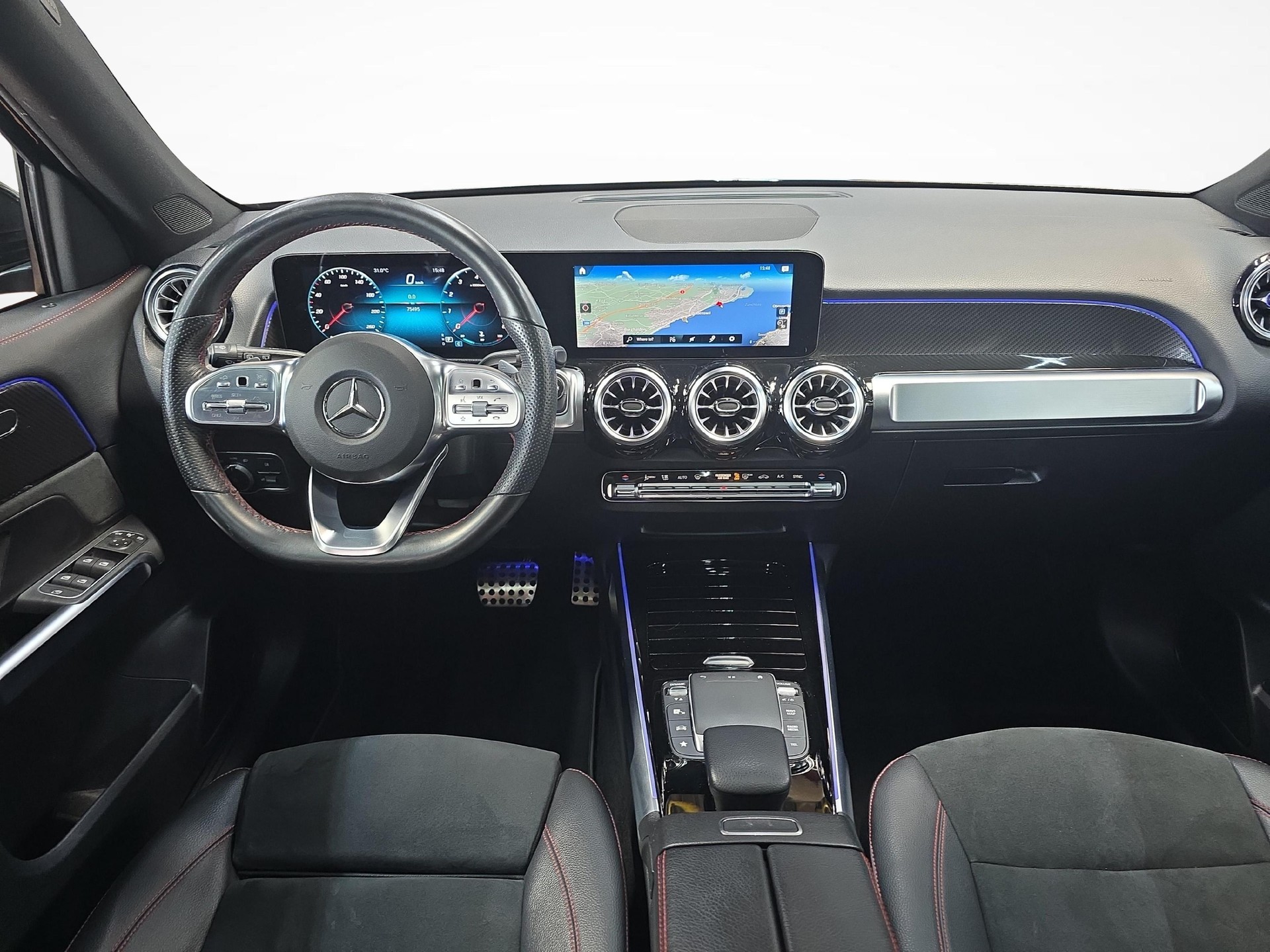 MERCEDES-BENZ GLB 250 4MATIC AMG Line-image-5