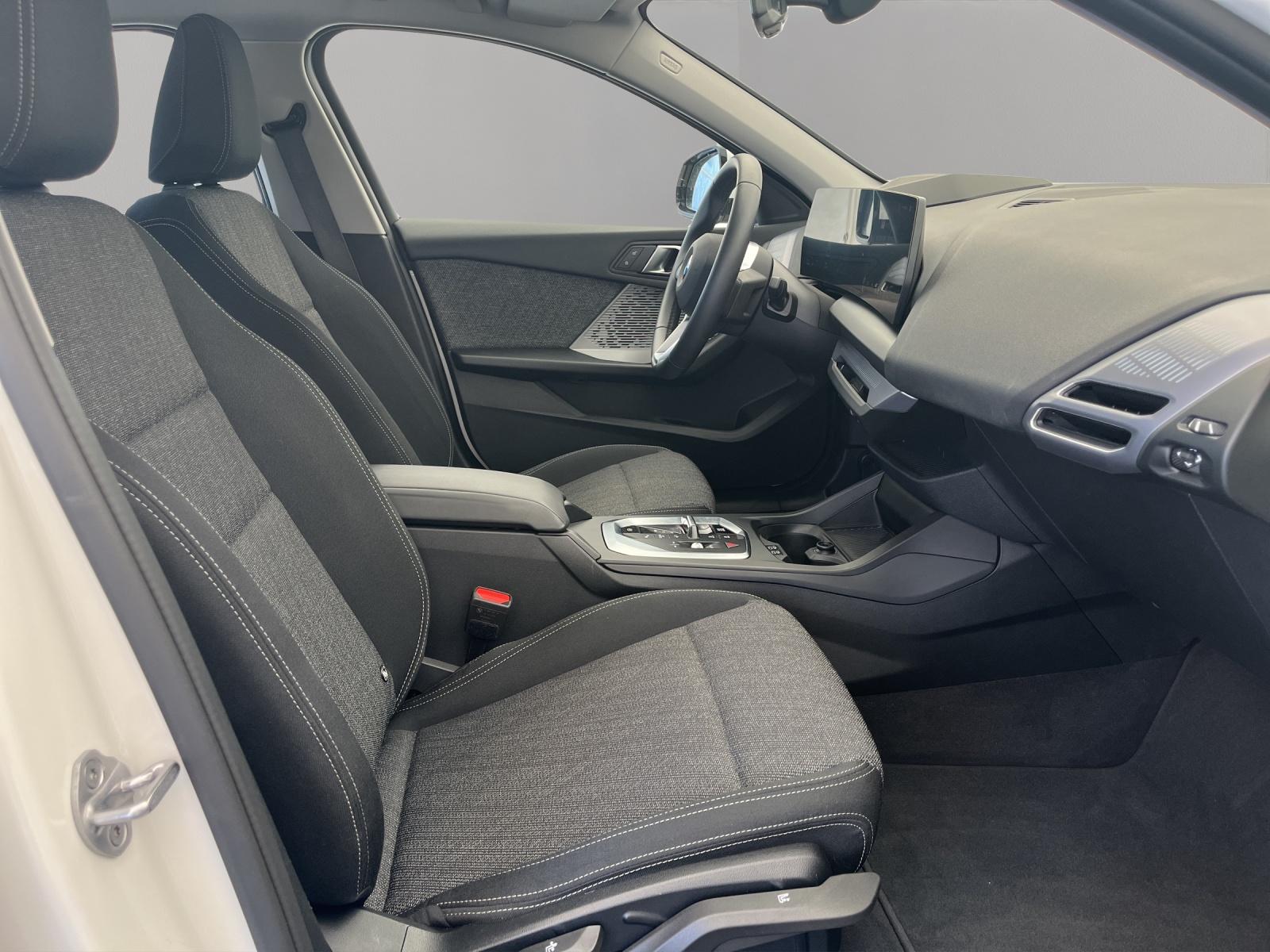 BMW 🆕 120 Steptronic (CH)-image-10