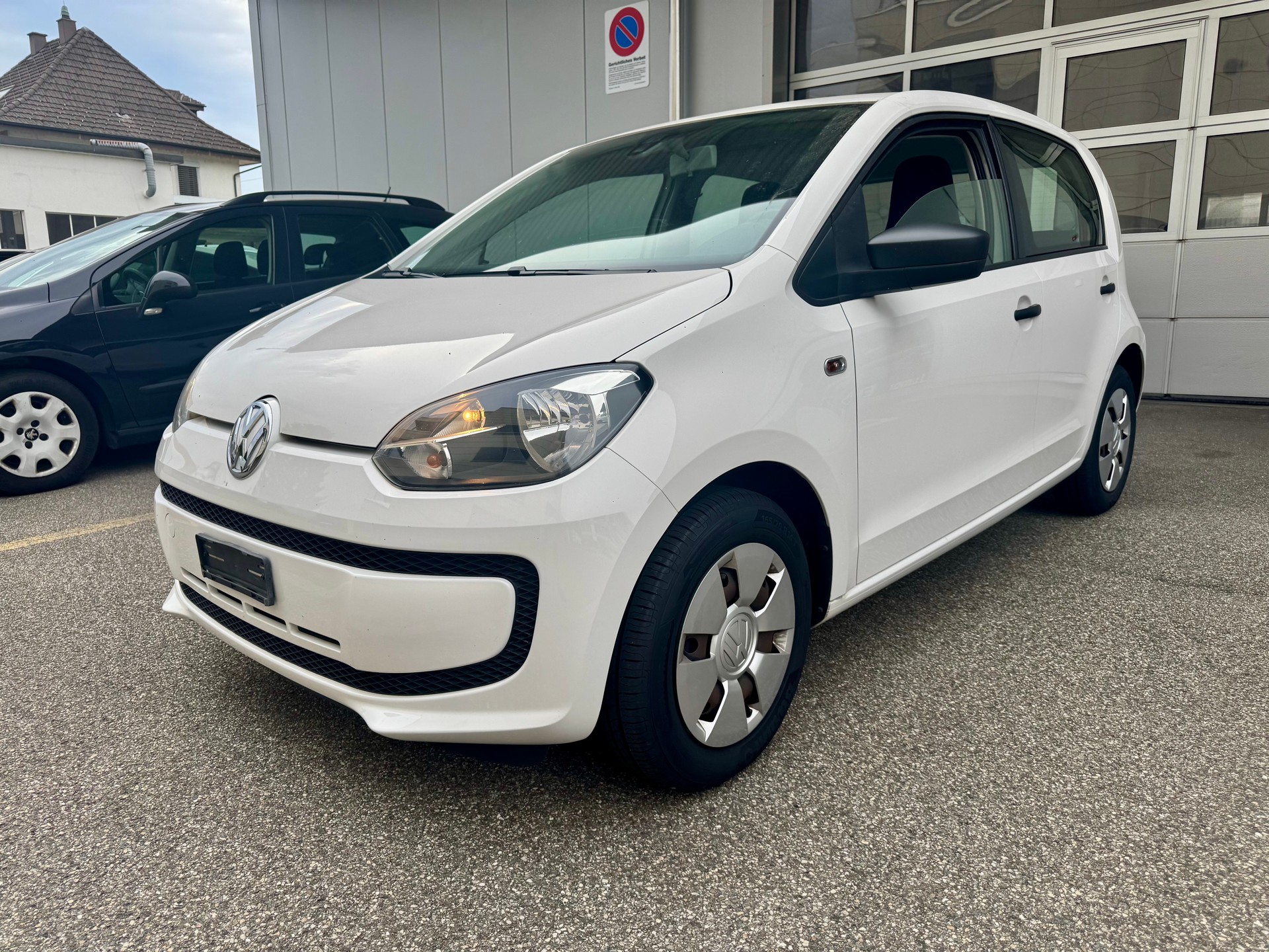 VW Up 1.0 ** ab MFK & Service **-image-1