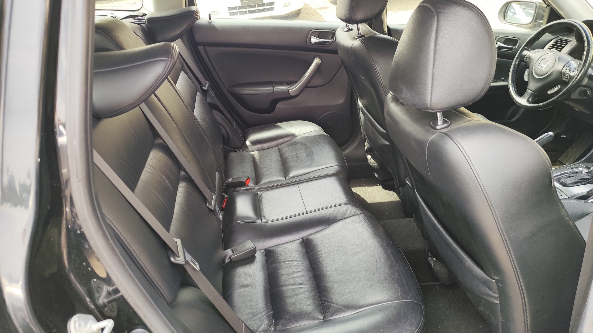 HONDA Accord Tourer 2.4i Executive Automatic-image-11