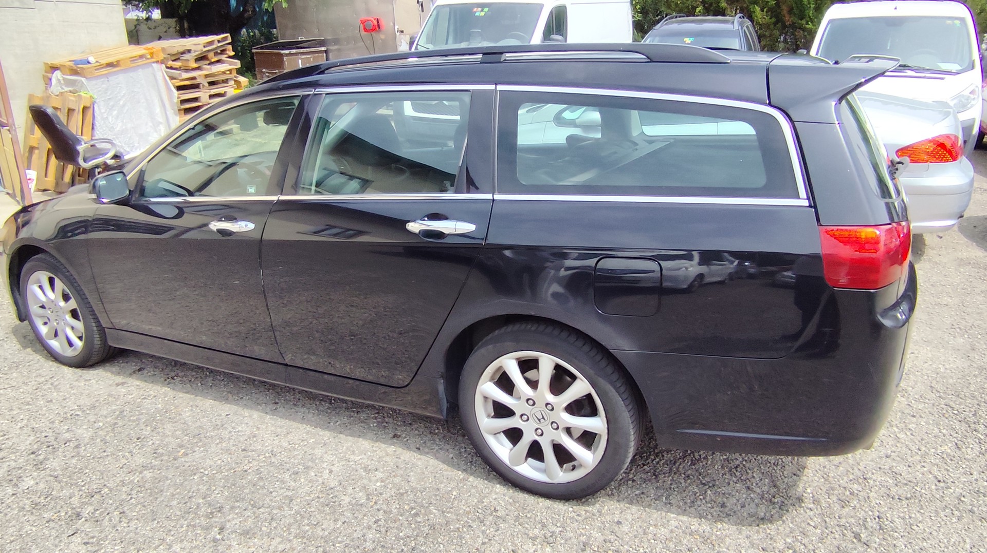 HONDA Accord Tourer 2.4i Executive Automatic-image-7