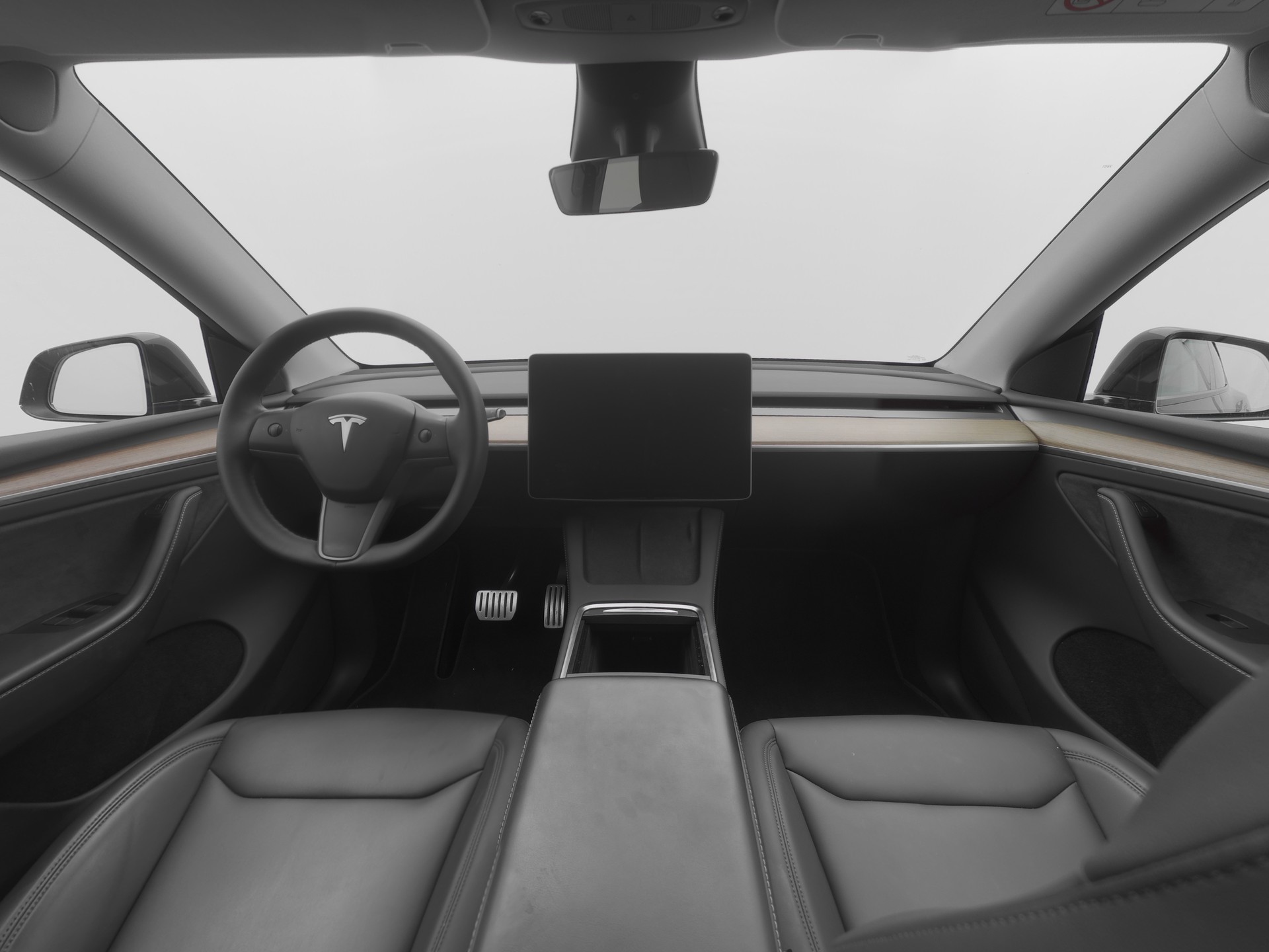 TESLA Model Y Performance-image-4