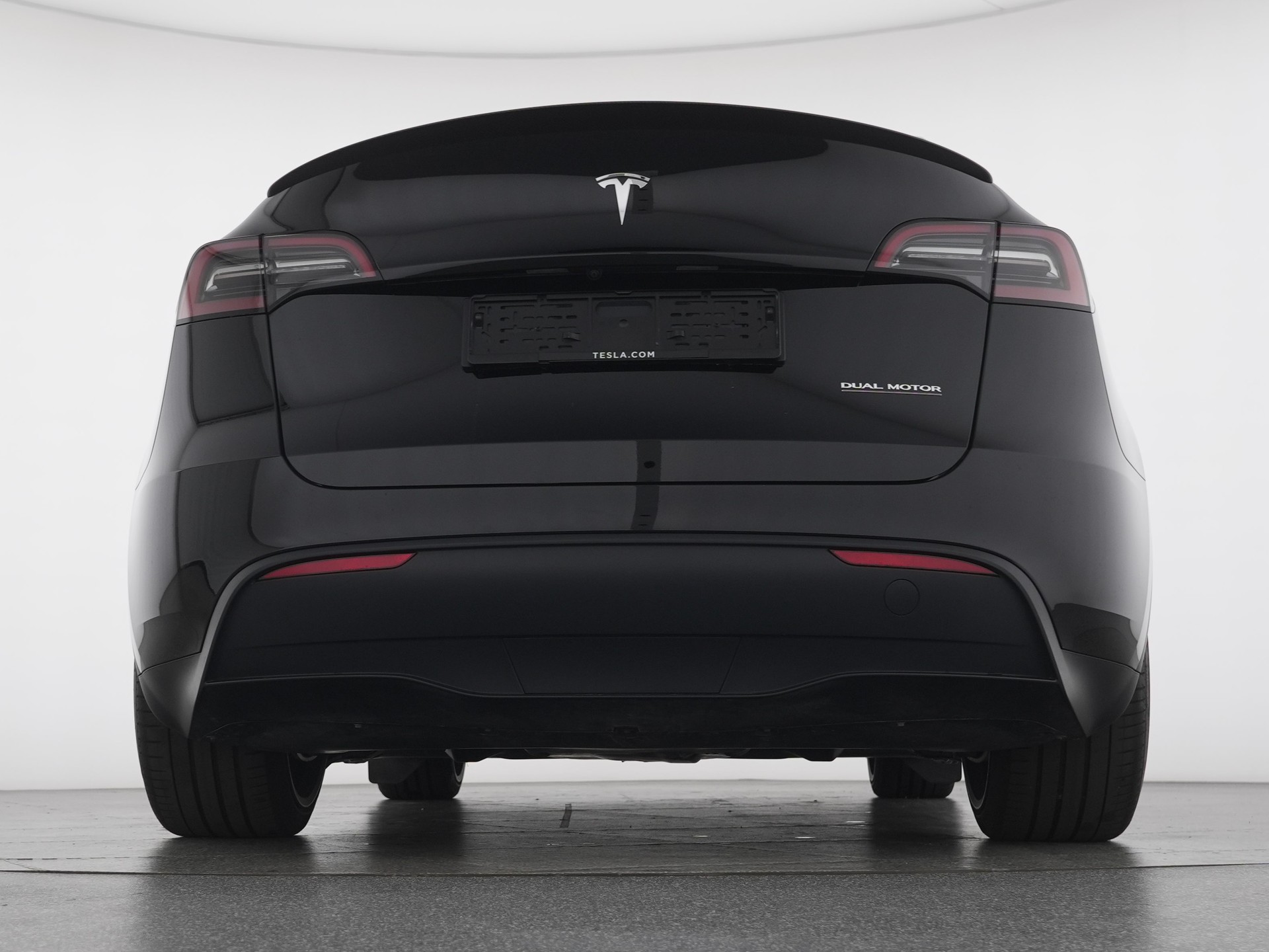 TESLA Model Y Performance-image-3