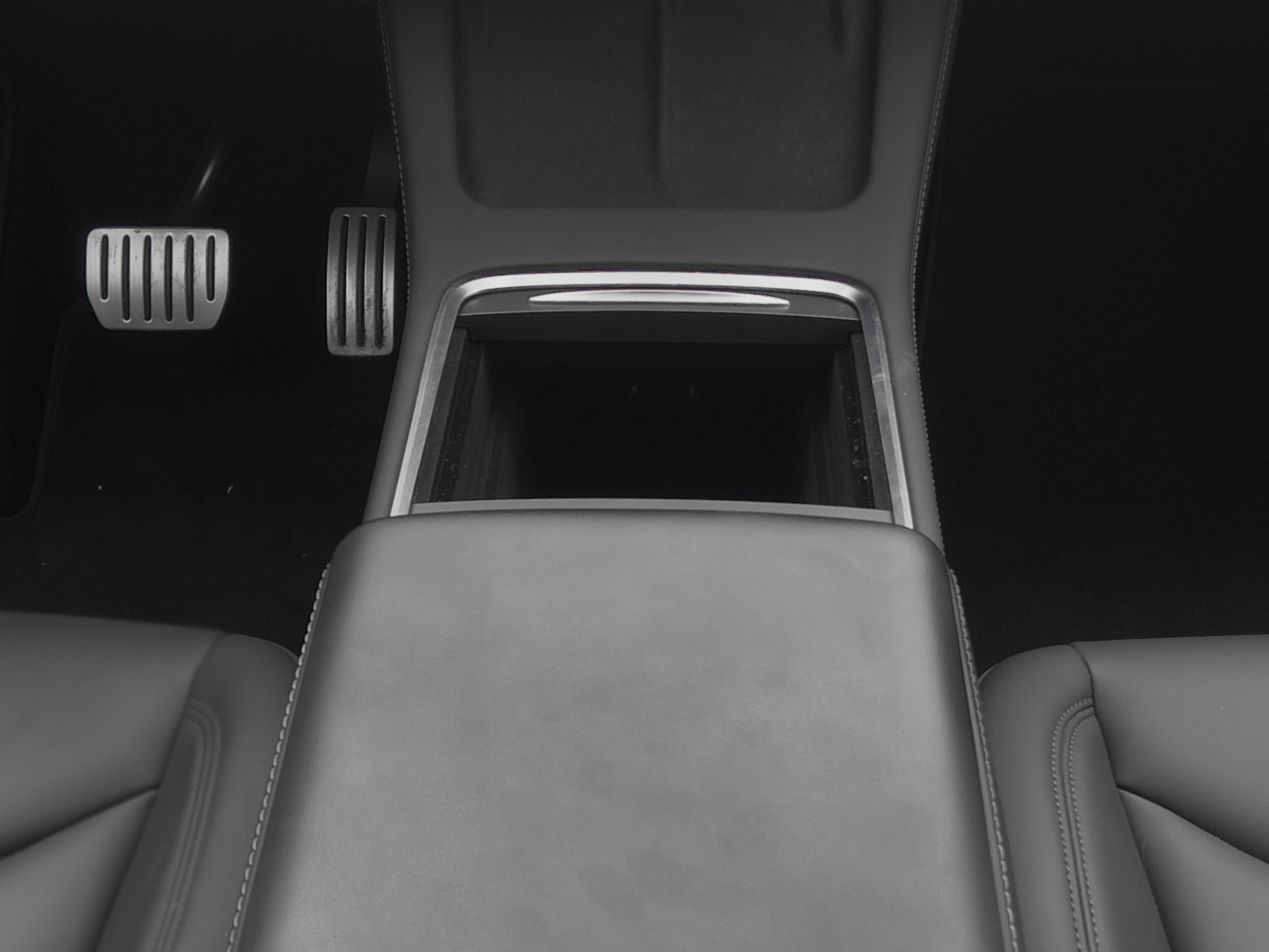 TESLA Model Y Performance-image-8