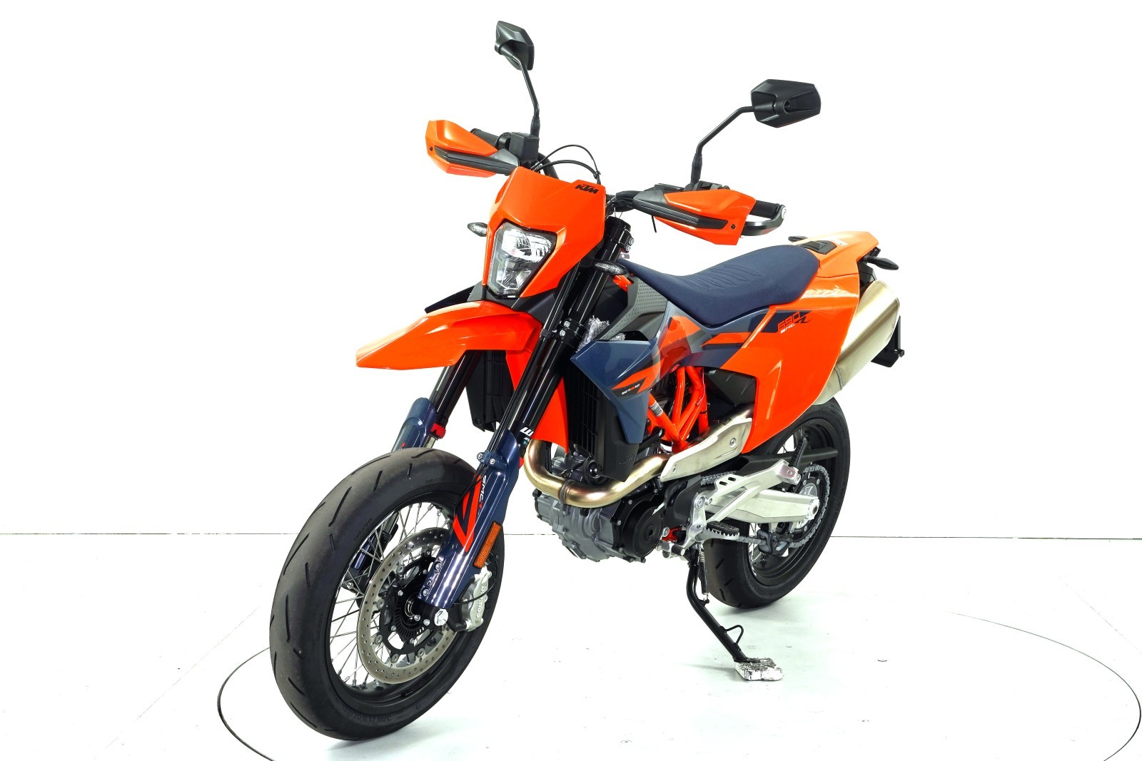 KTM SMC 690 R ABS-showroom-element-2