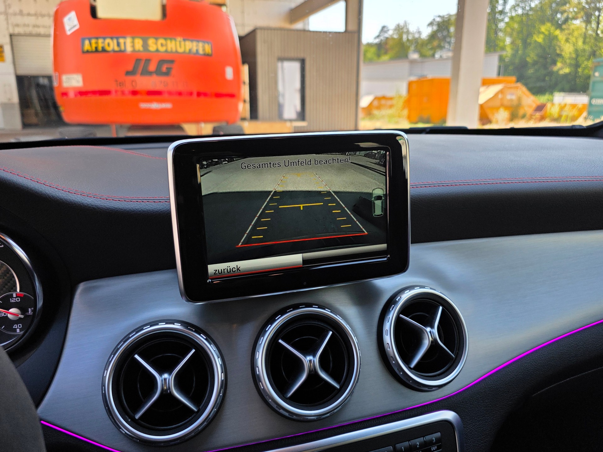 MERCEDES-BENZ GLA 45 AMG 4Matic 7G-DCT-image-14