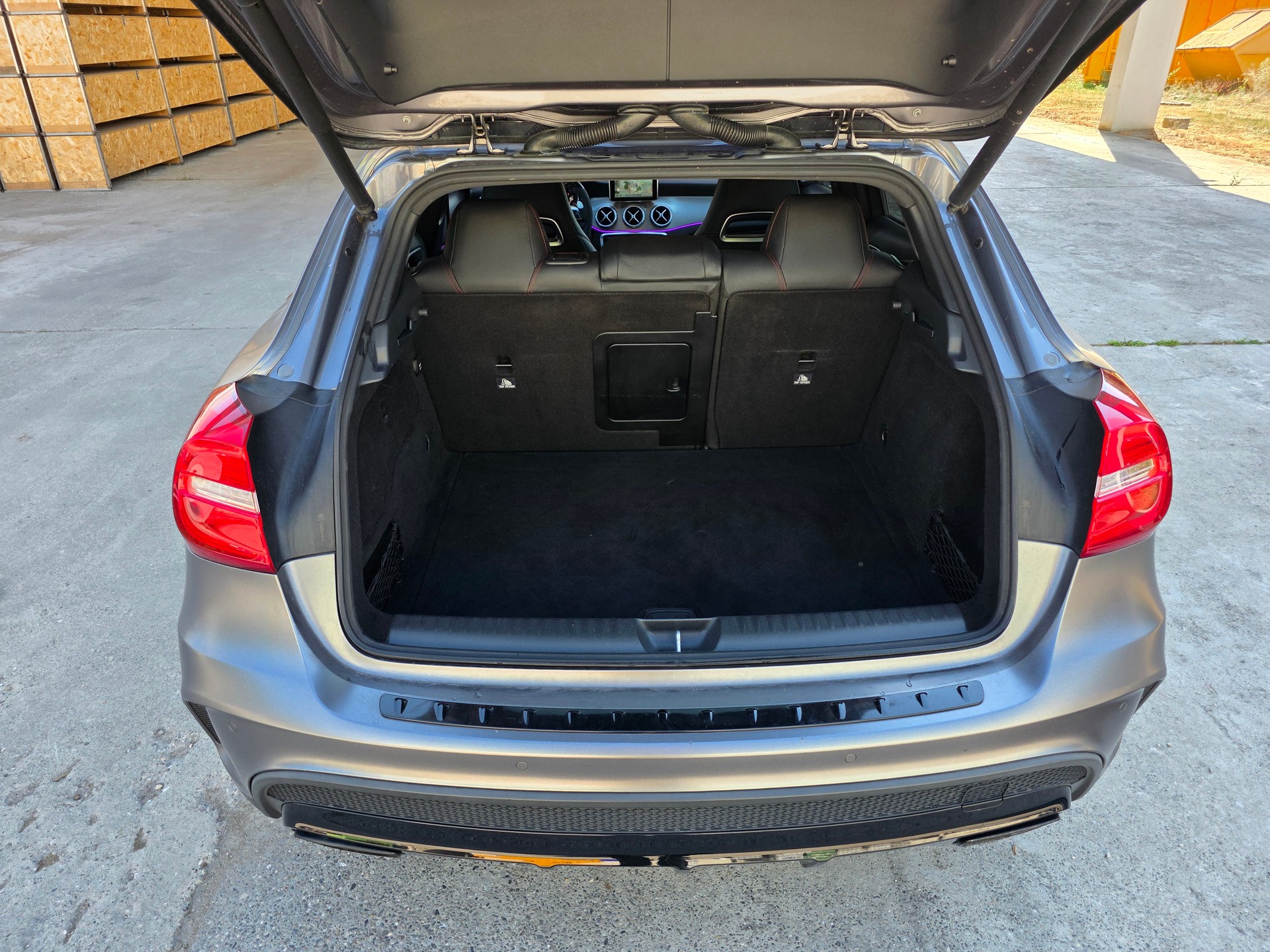 MERCEDES-BENZ GLA 45 AMG 4Matic 7G-DCT-image-13