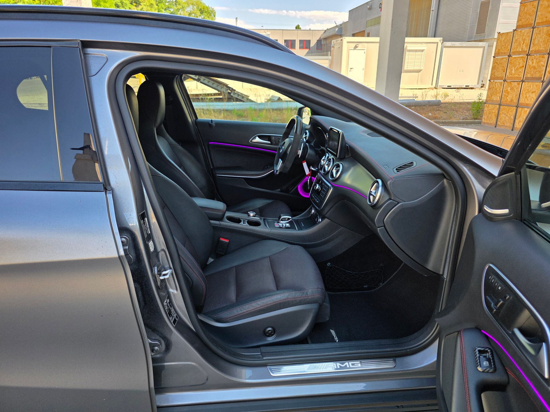 MERCEDES-BENZ GLA 45 AMG 4Matic 7G-DCT-image-8