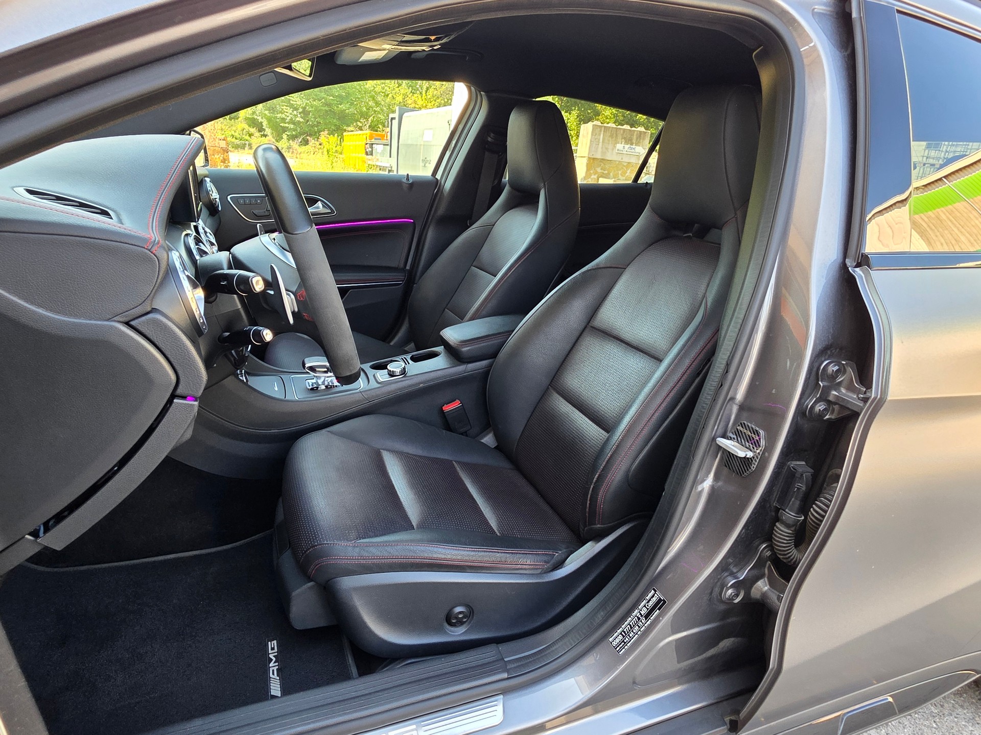 MERCEDES-BENZ GLA 45 AMG 4Matic 7G-DCT-image-9